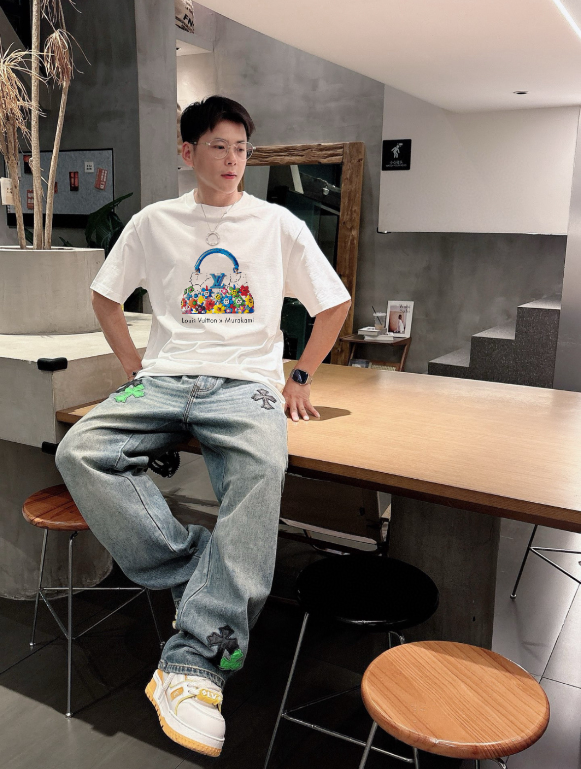 NO:159952,LV/Louis Vuitton Spring and summer new products, complete three standards, mercerized cotton short-sleeved T-shirts. Don’t need to introduce too much good products. Look at the details. Counter code M-XXXL 175/140 Suggestions, L, louis vuitton, louis vuitton, T-shirt,tees, t-shirt,alexander wang19860909LV/路易威登 春夏新品 三标齐全 丝光棉短袖T恤 好货不用过多介绍 看细节 专柜码数M-XXXL 175/140建议L,,louis vuitton,louis vuitton,T-shirt,tees，t-shirt,alexander wang,Men's clothing