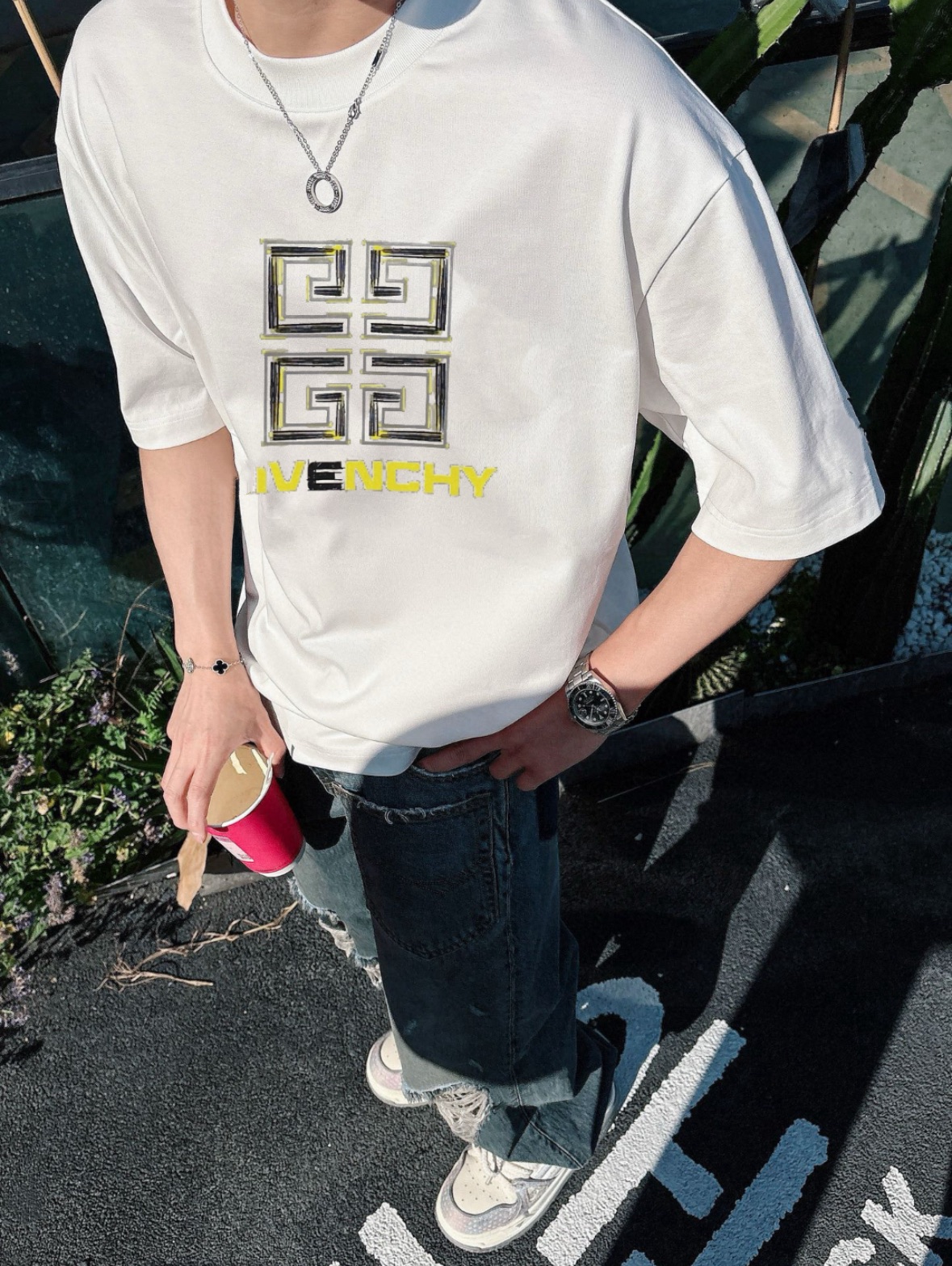 NO:159937,Givenchy Spring and summer new products, complete three standards, mercerized cotton short-sleeved T-shirts, good products do not need to be introduced too much, look at the details, counter code M-XXXL 175/140 Suggestions, given, given, given, T-shirt, tees, t-shirt, alexander wang19860909give/纪梵希 春夏新品 三标齐全 丝光棉短袖T恤 好货不用过多介绍 看细节 专柜码数M-XXXL 175/140建议L,,givenchy,givenchy,T-shirt,tees，t-shirt,alexander wang,Men's clothing