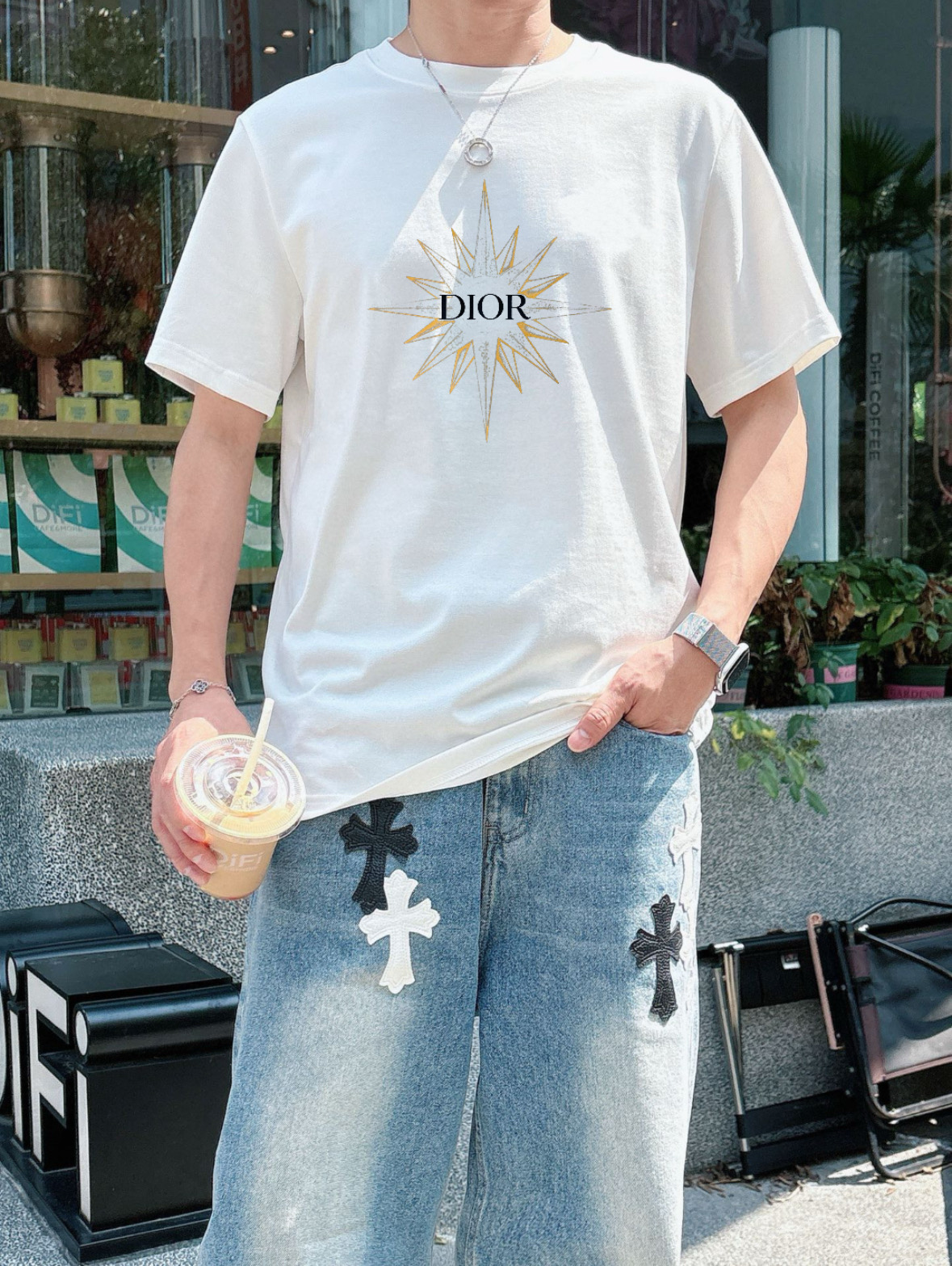 NO:448055,Dior/Dior Spring and summer new products, complete three standards, round neck mercerized cotton short-sleeved T-shirt. Don’t need to introduce too much good products. Look at the details. Counter code M-XXXL 175/Suggestions L,,dior,dior,T-shirt,tees,t-shirt,alexander wang19860909Dior/迪奥 春夏新品 三标齐全 圆领丝光棉短袖T恤 好货不用过多介绍 看细节 专柜码数M-XXXL 175/建议L,,dior,dior,T-shirt,tees，t-shirt,alexander wang,Men's clothing