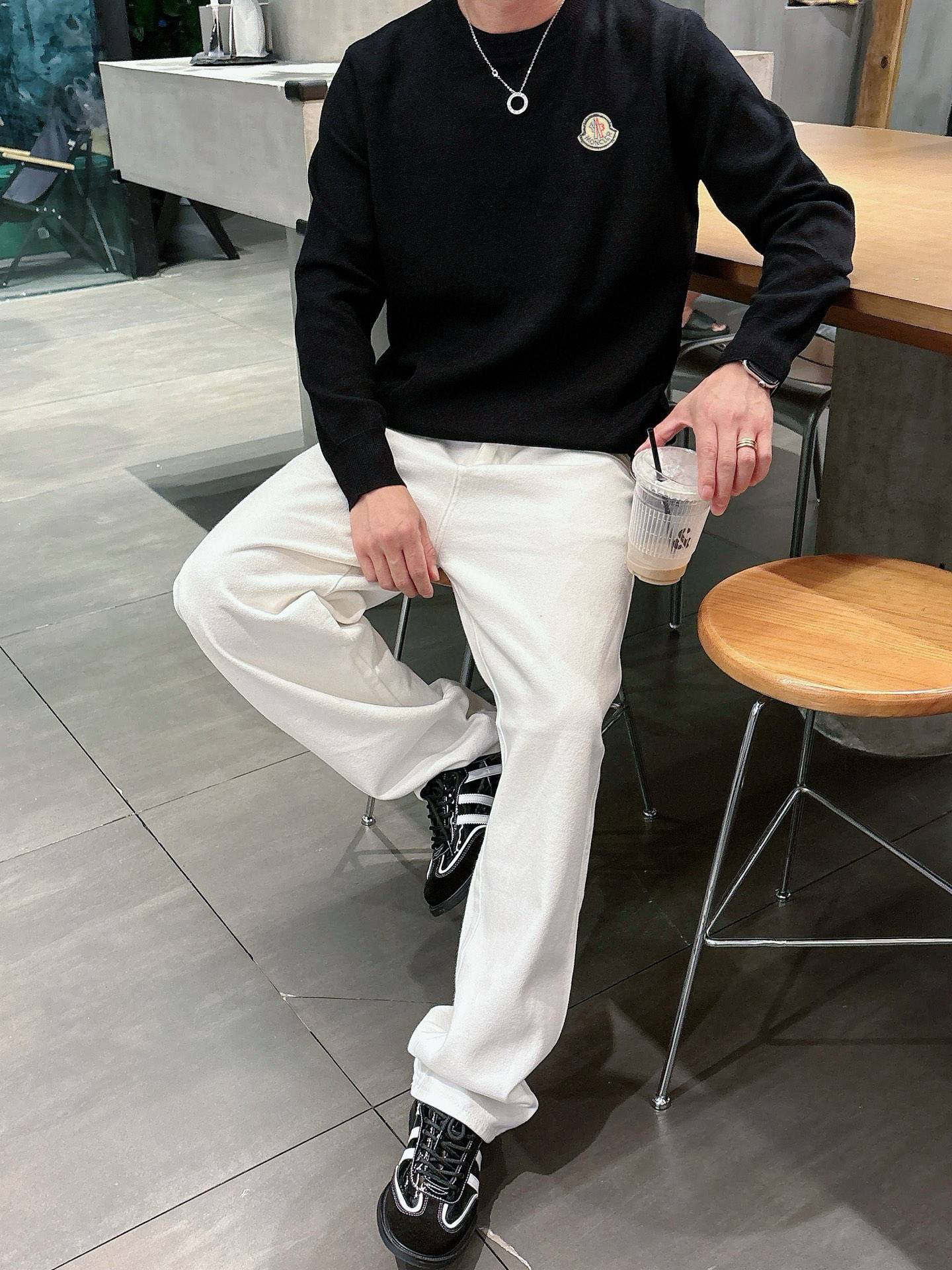 NO:511009,Moncler/Monkey 2025 new autumn and winter products are available, complete three standards, round neck sweater, good products do not need to be introduced too much, look at the details, counter number M-XXXL 175/140 Suggestions,,Moncler, sweaters,alexander wang19860909Moncler/蒙口 2025年秋冬新品上新 三标齐全 圆领毛衣 好货不用过多介绍 看细节 专柜码数M-XXXL 175/140建议L,,Moncler,sweaters,alexander wang,Men's clothing