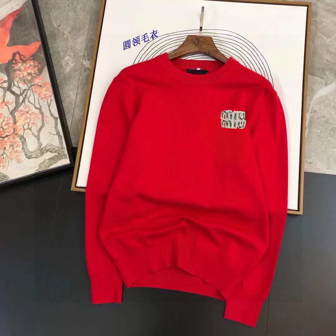 NO:652209,MiuMiu 2025 spring and summer new products, complete with three labels, round neck sweater, good product, no need to introduce too much, look at the details, counter size M-XXXL /140, recommended L,,miumiu,sweaters,alexander wang19860909MiuMiu 2025年春夏新品上新 三标齐全 圆领毛衣 好货不用过多介绍 看细节 专柜码数M-XXXL /140建议L,,miumiu,sweaters,alexander wang,Men's clothing