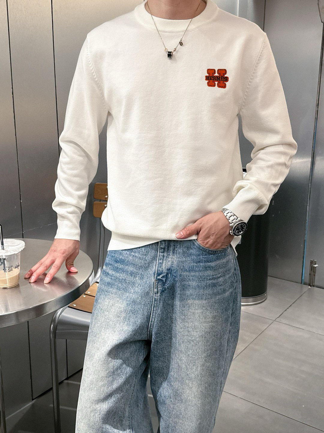 NO:550532,Hermes/Hermes 2025 autumn and winter new products are available, three standards are complete, round neck sweater, good products do not need to be introduced too much, look at the details, counter number M-XXXL 175/140 Suggestions,,hermes,hermes,sweaters,alexander wang19860909Hermes/爱马仕 2025年秋冬新品上新 三标齐全 圆领毛衣 好货不用过多介绍 看细节 专柜码数M-XXXL 175/140建议L,,hermes,hermes,sweaters,alexander wang,Men's clothing