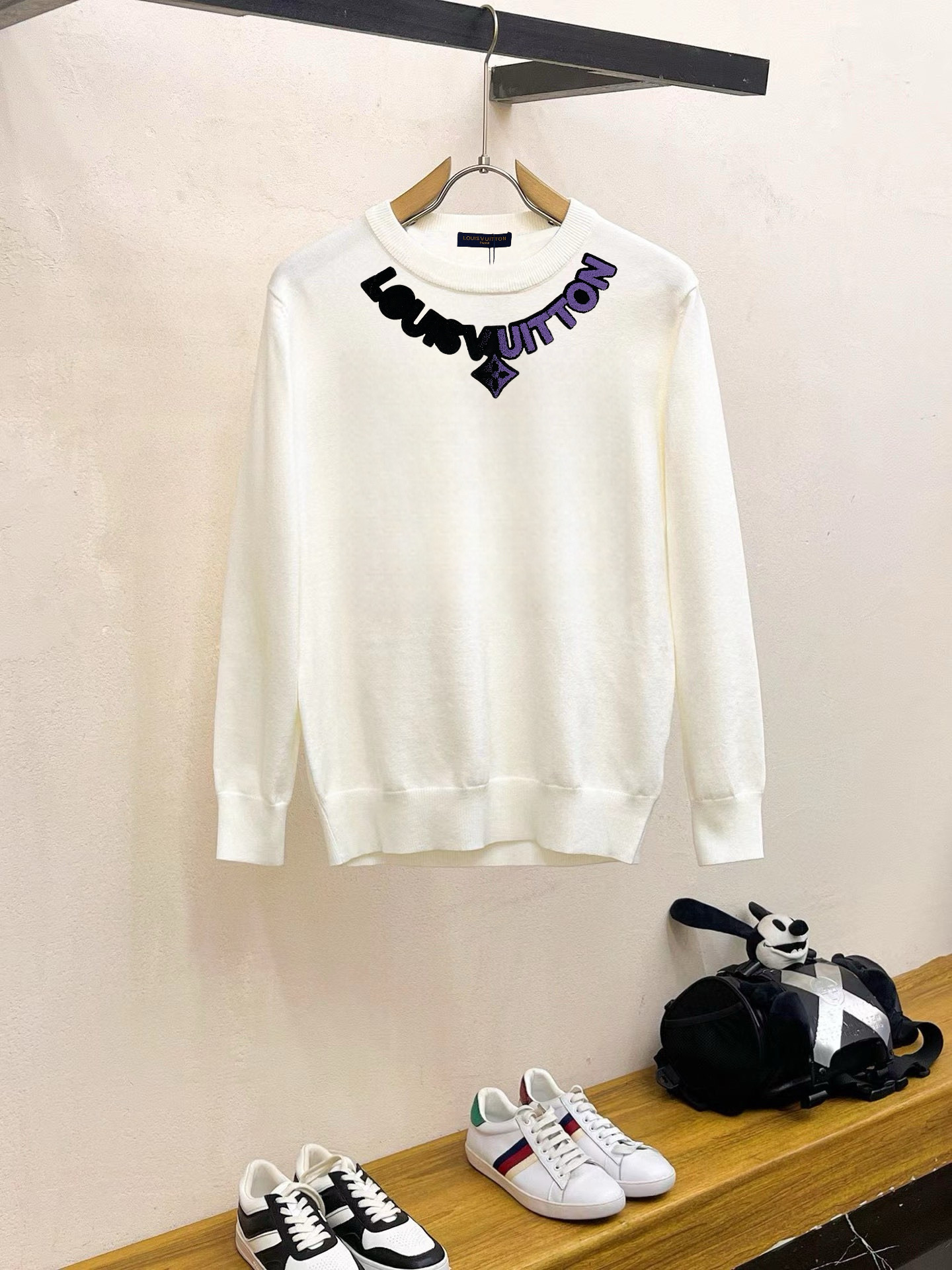 NO:647103,LV/Louis Vuitton 2025 autumn and winter new products, complete with three labels, round neck sweater, counter size M-XXXL /140 recommended L,, louis vuitton, louis vuitton, sweaters, alexander wang19860909LV/路易威登 2025年秋冬新品上新 三标齐全 圆领毛衣 专柜码数M-XXXL /140建议L,,louis vuitton,louis vuitton,sweaters,alexander wang,Men's clothing