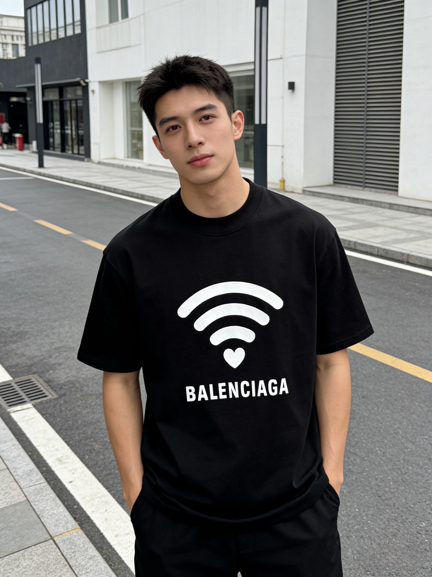 NO:915589,Balenciaga/Balenciaga 2026 spring and summer new products, complete with three labels, round neck pure cotton short-sleeved T-shirt, counter size M-XXXL 175/140, recommended L,, balenciaga, balenciaga, T-shirt, tees, t-shirt,19860909Balenciaga/巴黎世家 2026春夏新品 三标齐全 圆领纯棉短袖T恤 专柜码数M-XXXL 175/140建议L,,balenciaga,balenciaga,T-shirt,tees，t-shirt,,Men's clothing