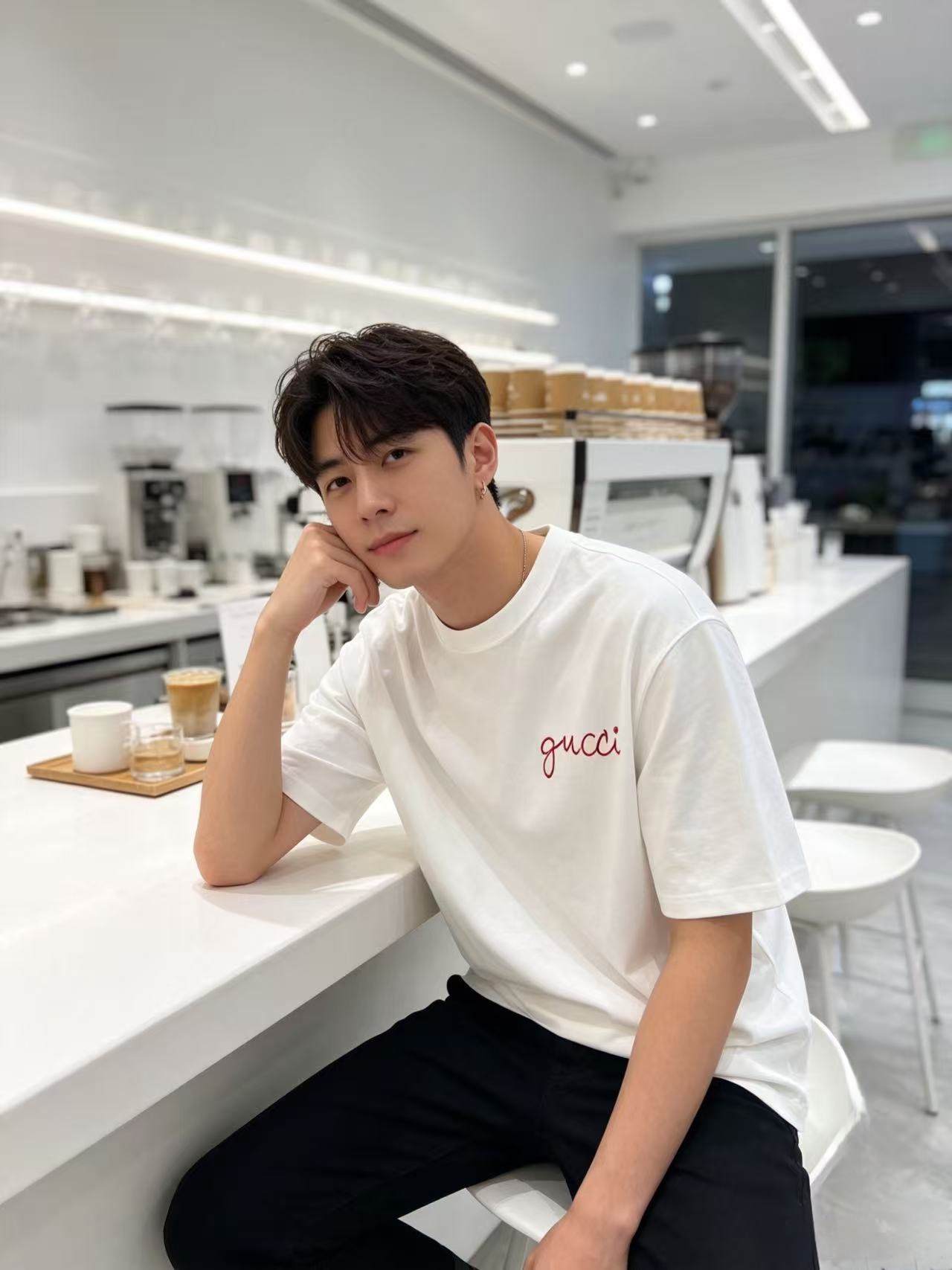 NO:833209,Gucci/Gucci 2026 spring and summer new products, complete with three labels, round neck mercerized cotton short-sleeved T-shirt, counter size M-XXXL / recommended L,, gucci, T-shirt, tees, t-shirt,19860909Gucci/古奇 2026春夏新品 三标齐全 圆领丝光棉短袖T恤 专柜码数M-XXXL /建议L,,gucci,T-shirt,tees，t-shirt,,Men's clothing