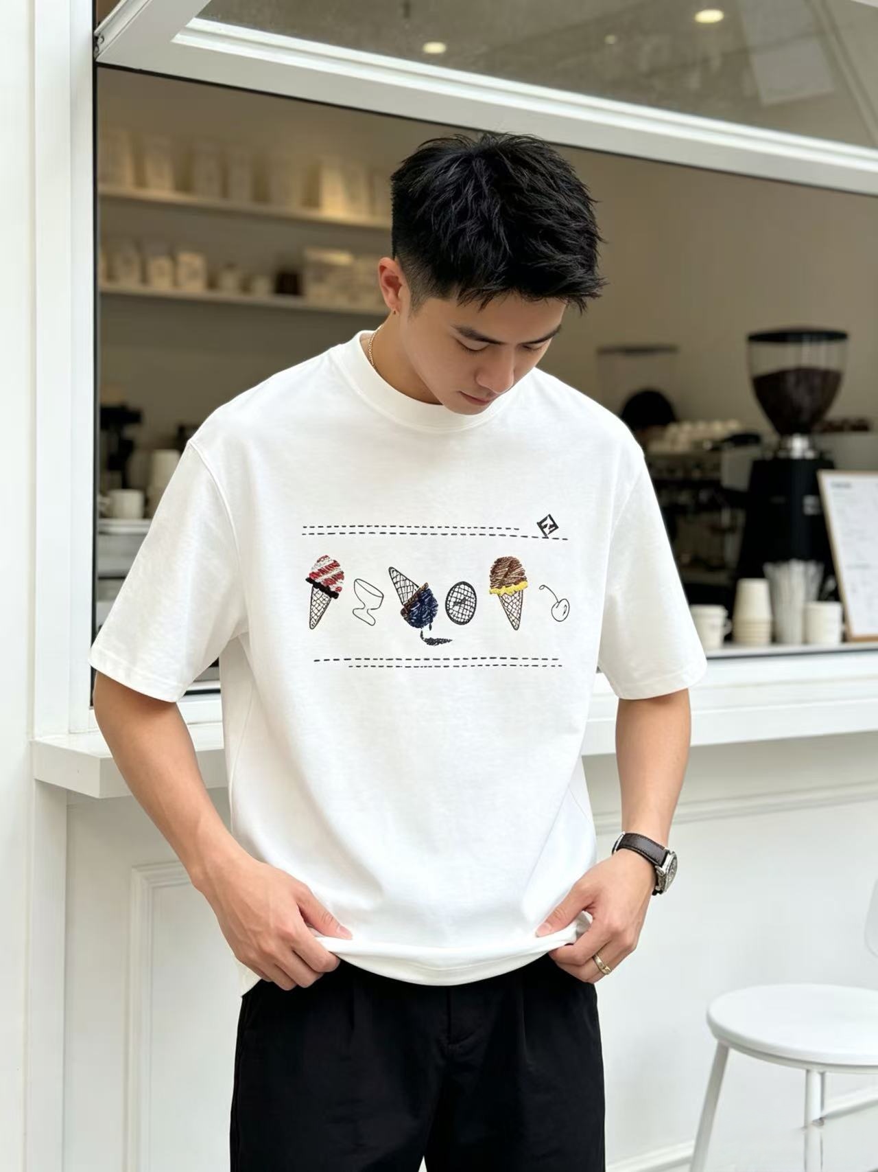 NO:833221,Fendi/Fendi 2026 spring and summer new products, complete with three labels, mercerized cotton round neck short-sleeved T-shirt, counter size M-XXXL / recommended L,, fendi, fendi, T-shirt, tees, t-shirt,19860909Fendi/芬迪 2026年春夏新品上新 三标齐全 丝光棉圆领短袖T恤 专柜码数M-XXXL /建议L,,fendi,fendi,T-shirt,tees，t-shirt,,Men's clothing
