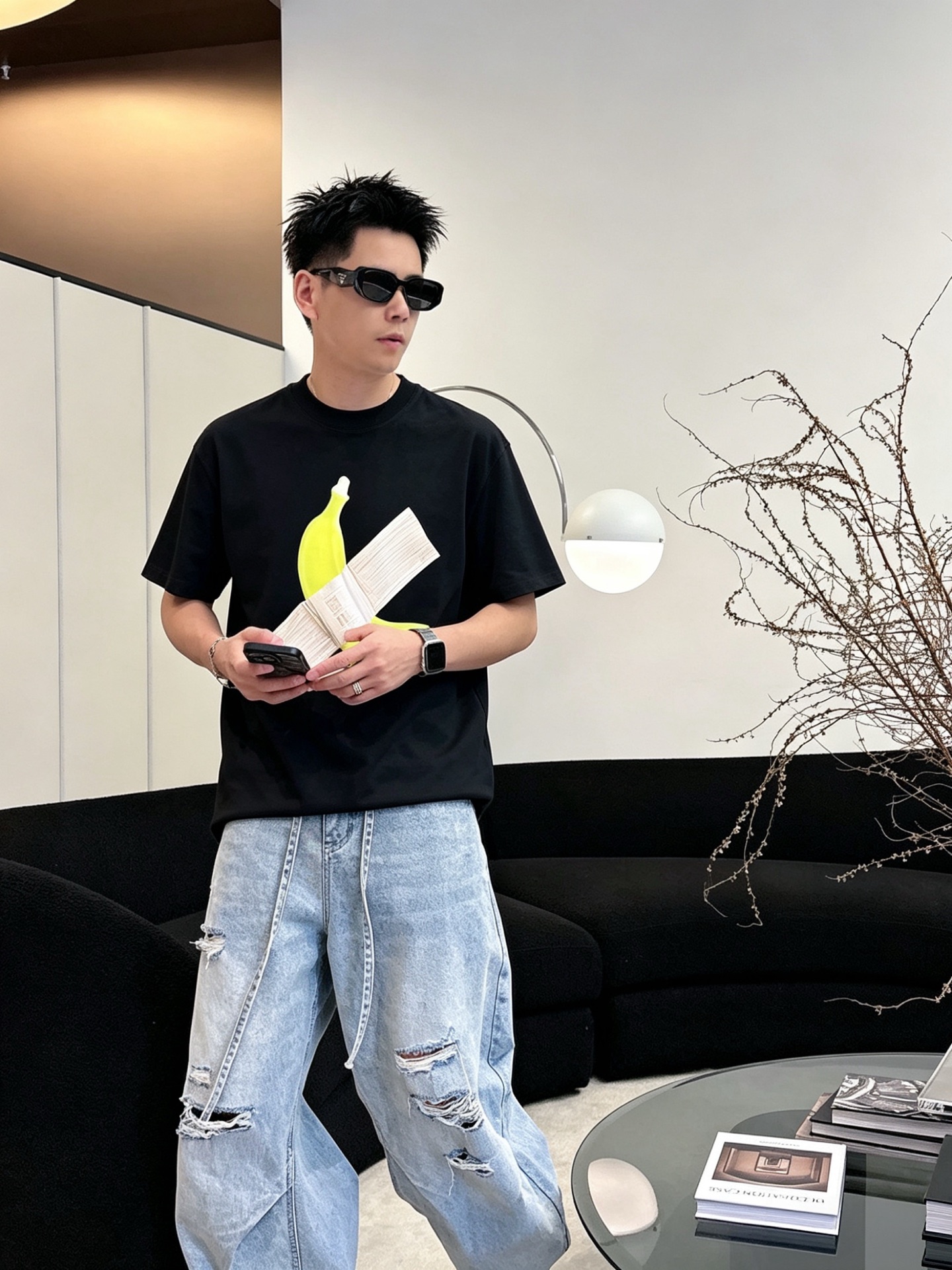 NO:838011,Balenciaga/Balenciaga 2026 spring and summer new pure cotton T-shirt, same style for men and women, fashionable and versatile, loose fit, soft to the touch, comfortable to wear, great upper body, essential item for men and women, complete with three standards, sizes M-XXXL,,balenciaga,balenciaga,tees,t-shirt,19860909Balenciaga/巴黎世家 2026年春夏新款纯棉T恤,男女同款,时尚百搭爆款,宽松版型,手感柔软,穿着亲肤舒适 上身非常赞 男女必备单品 三标齐全 尺码M-XXXL,,balenciaga,balenciaga,tees，t-shirt,,Men's clothing