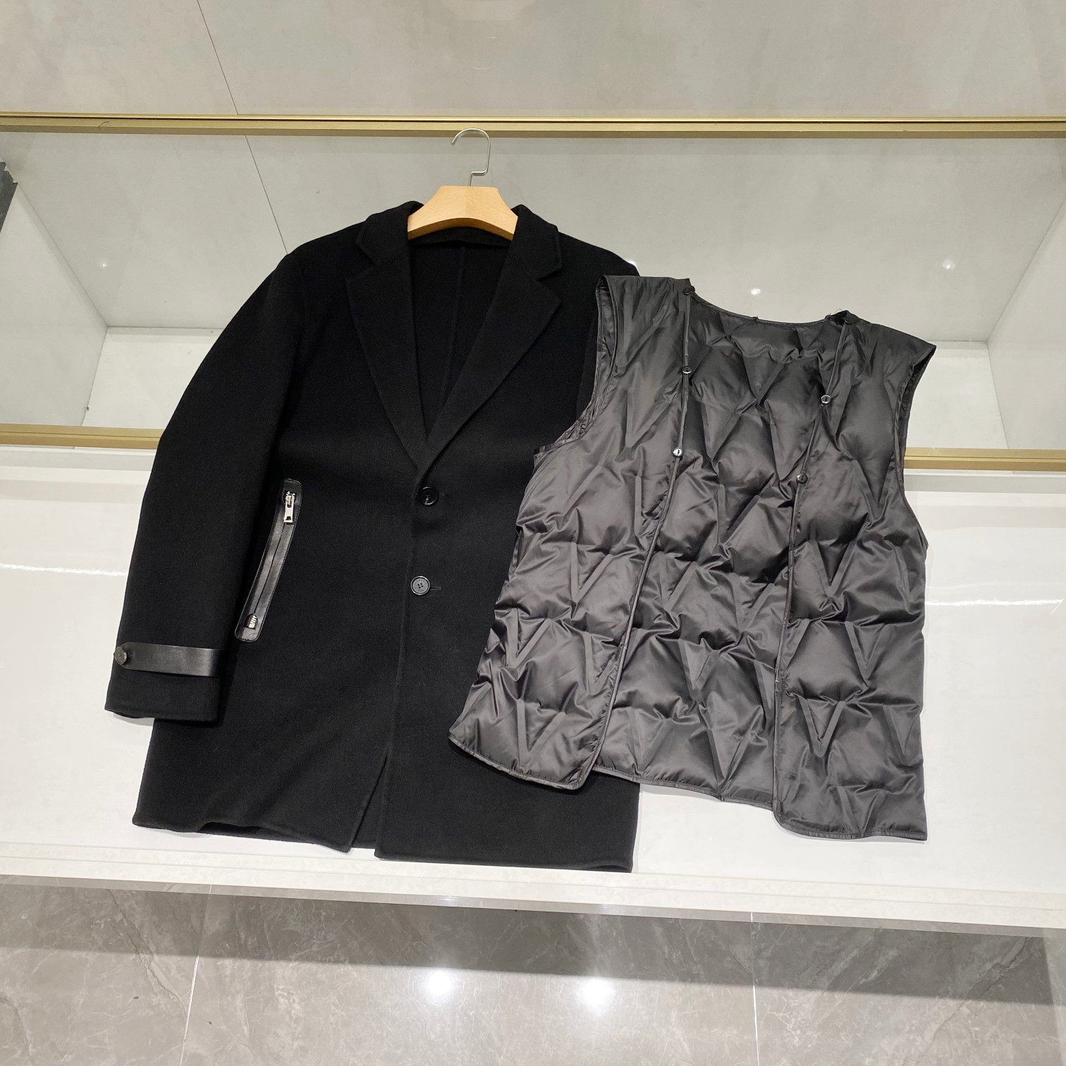 Louis Vuitton Haute Couture Haute Couture Ready-to-Wear Clothing Dress 2