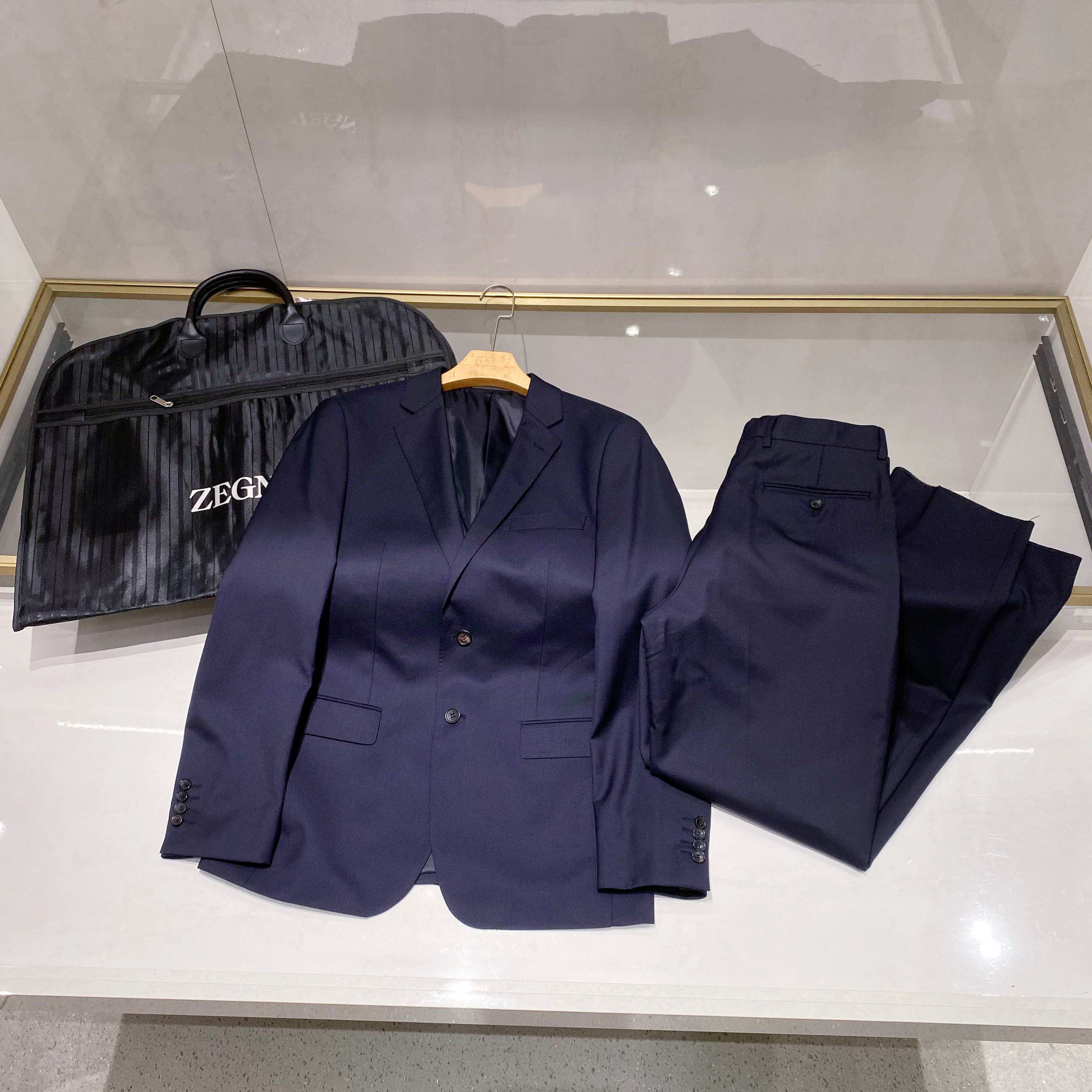 Zegna بدلة صوف رجالية راقية للأعمال الكاجوال - أناقة عصرية وجودة استثنائية