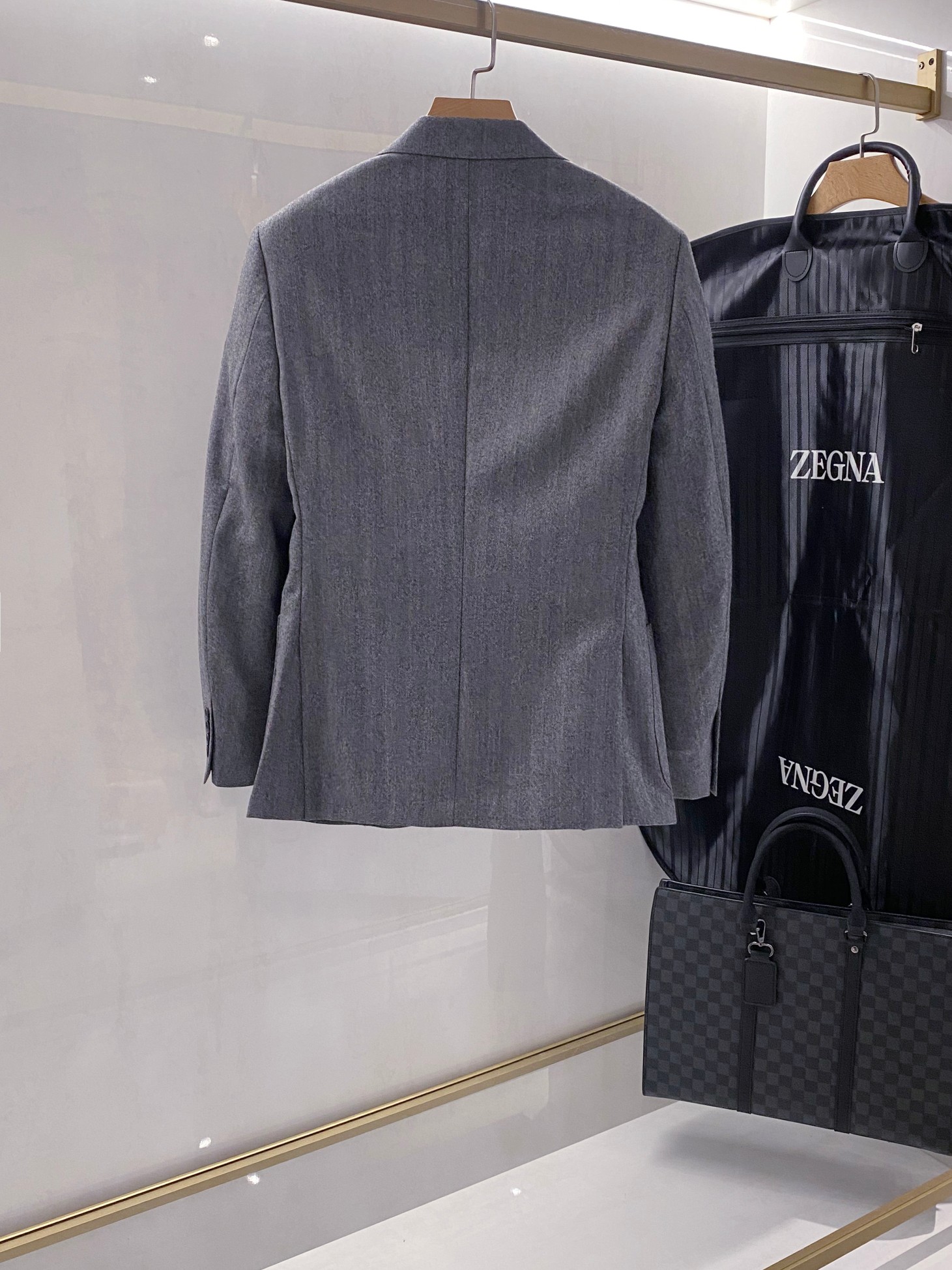 Zegna Men's High Performance Wool Suit, Modern Gentleman Style, Gray and Blue 4 a1760451217712 0580