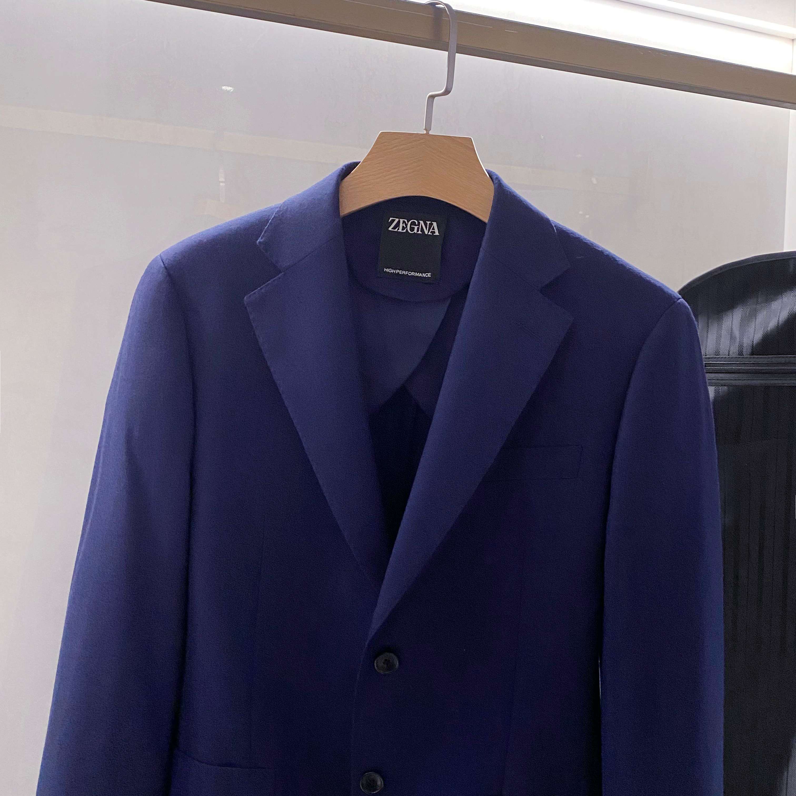 חליפת צמר לגבר של Zegna - עיצוב מודרני ונוחות בלתי מתפשרת 6 a1760452359489 5780