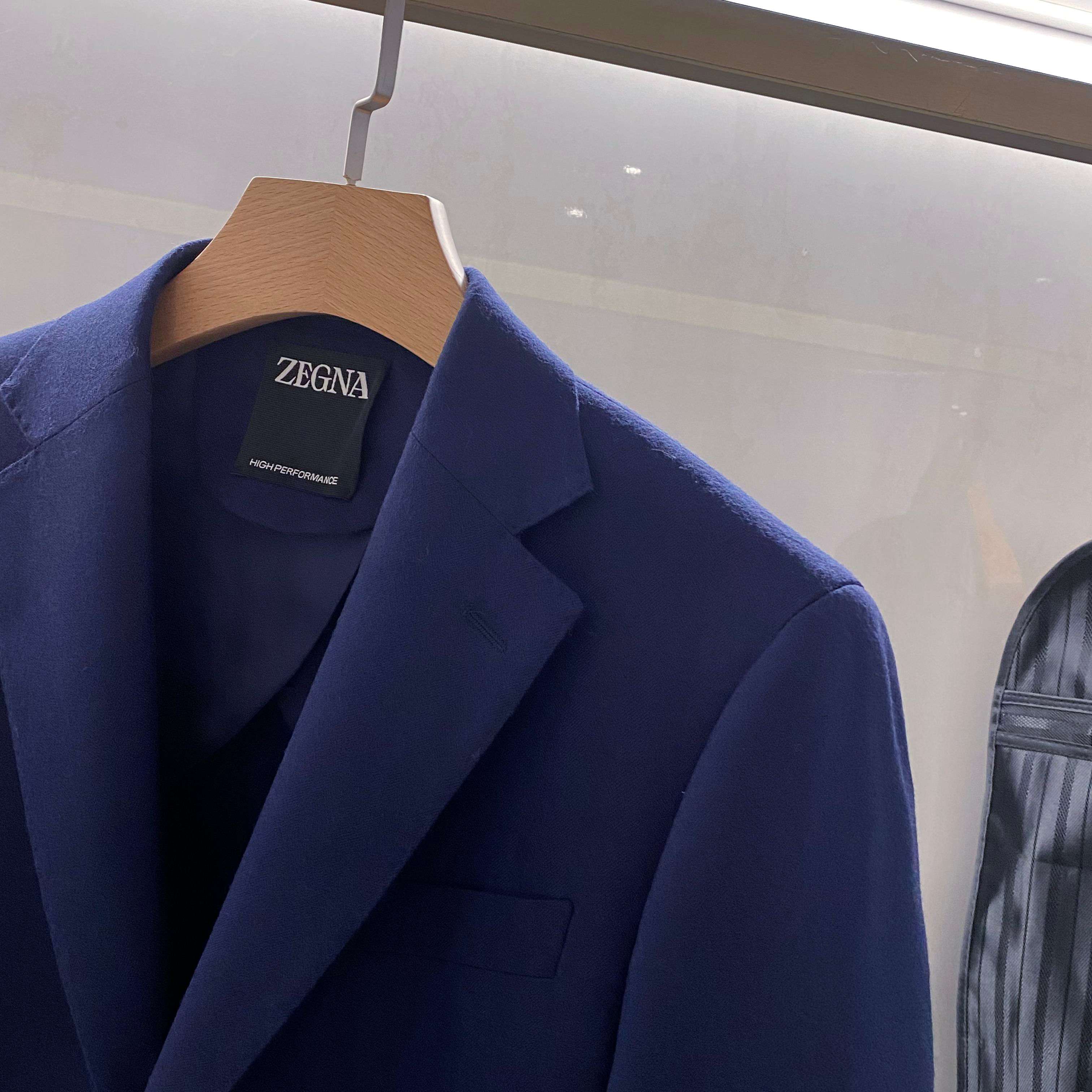 חליפת צמר לגבר של Zegna - עיצוב מודרני ונוחות בלתי מתפשרת 7 a1760452382815 5143