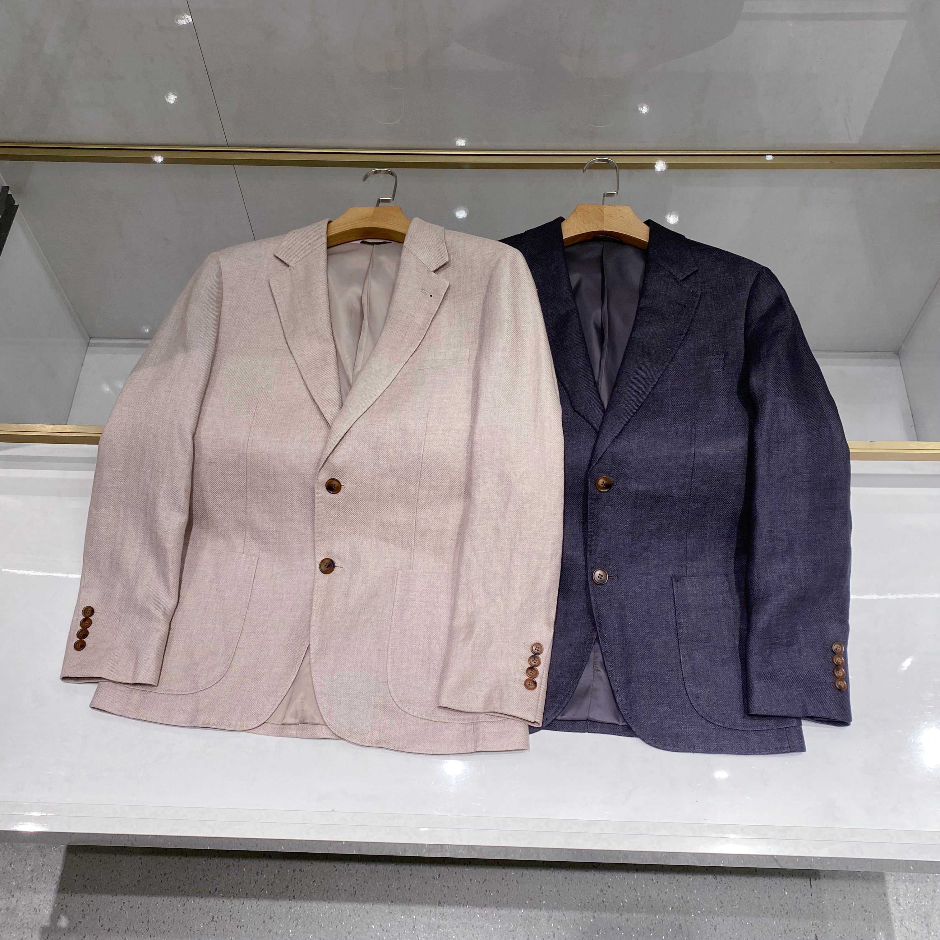 Loro Piana Costume Homme en Lin, Élégance Intemporelle et Confort Durable