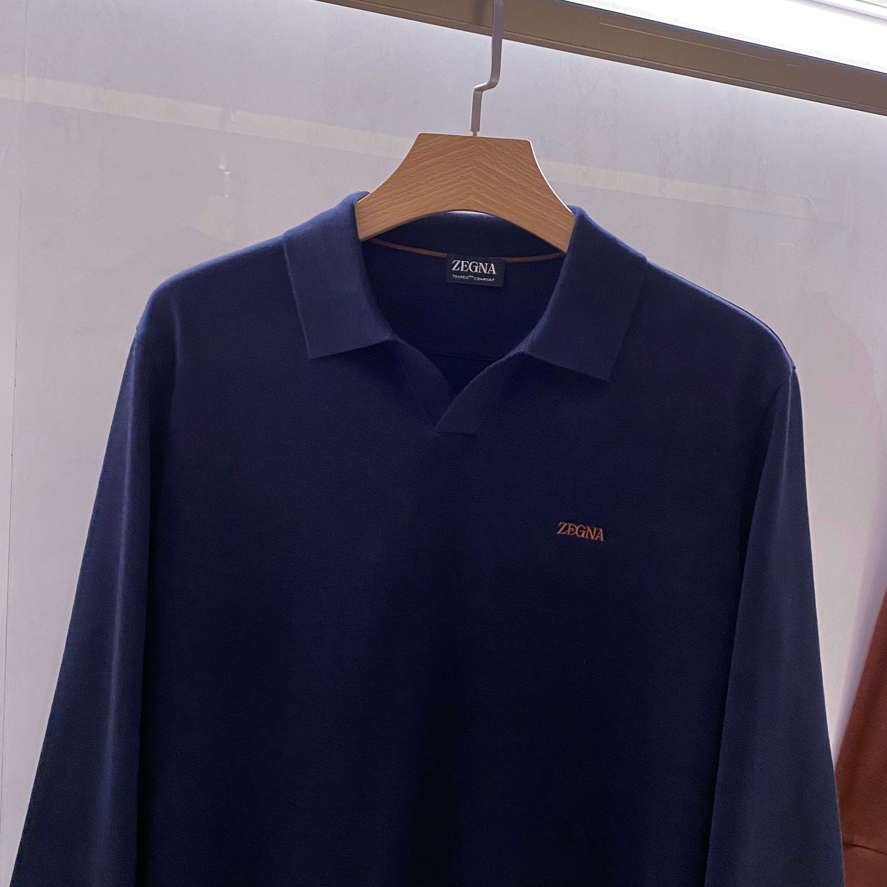 【EZ家最新POLO领羊毛衫 | 意式优雅的织理宣言】当托斯卡纳的阳光融入纱线，便织就了这款Polo领羊