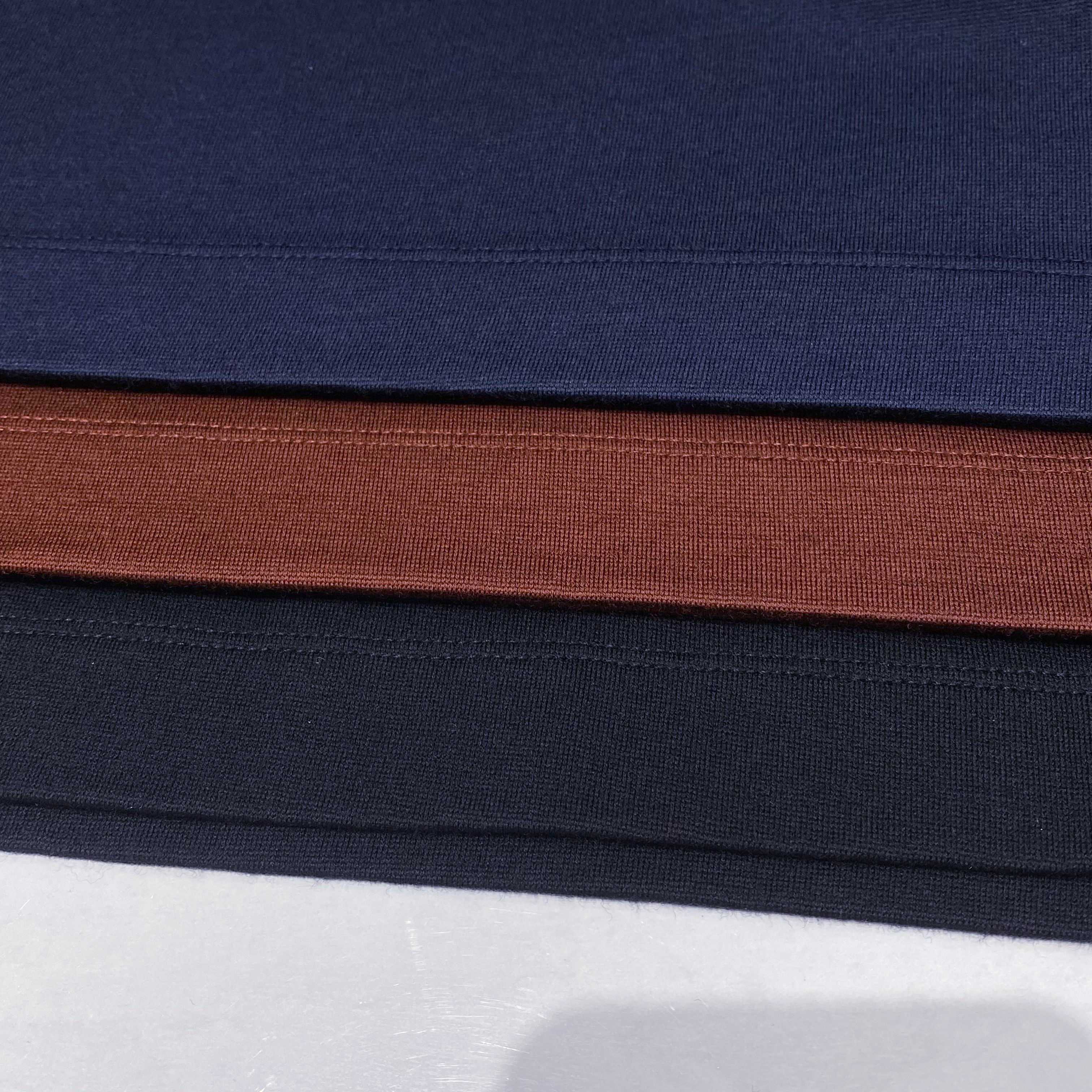 —— 这不仅是一件羊毛衫，更是可穿着的意式生活美学。让每一针每一线都诉说着百年工艺的传承，在日常穿着中体