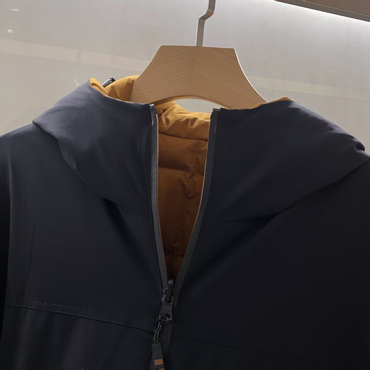 羽绒服 【冬季推荐】EZ家男士双面时尚款羽绒服：双面奢享，匠造冬日极致！在凛冽冬日，一件兼具保暖与格调的