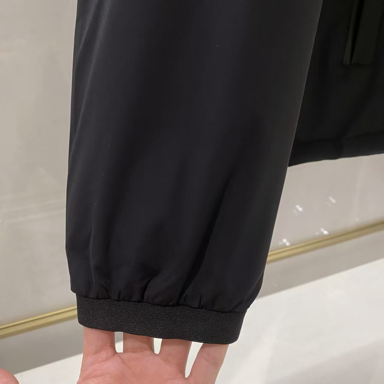 羽绒服 【冬季推荐】EZ家男士双面时尚款羽绒服：双面奢享，匠造冬日极致！在凛冽冬日，一件兼具保暖与格调的