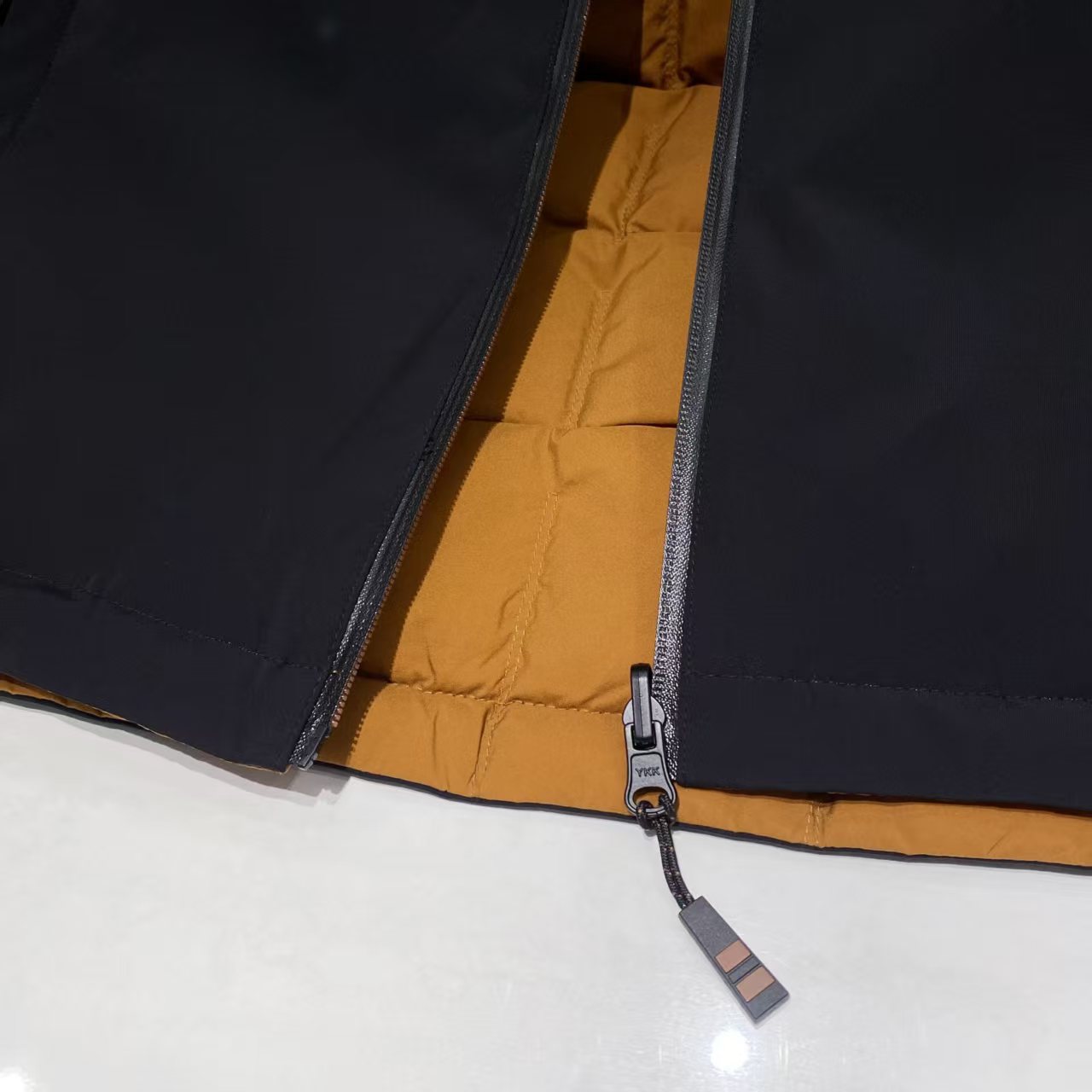 羽绒服 【冬季推荐】EZ家男士双面时尚款羽绒服：双面奢享，匠造冬日极致！在凛冽冬日，一件兼具保暖与格调的