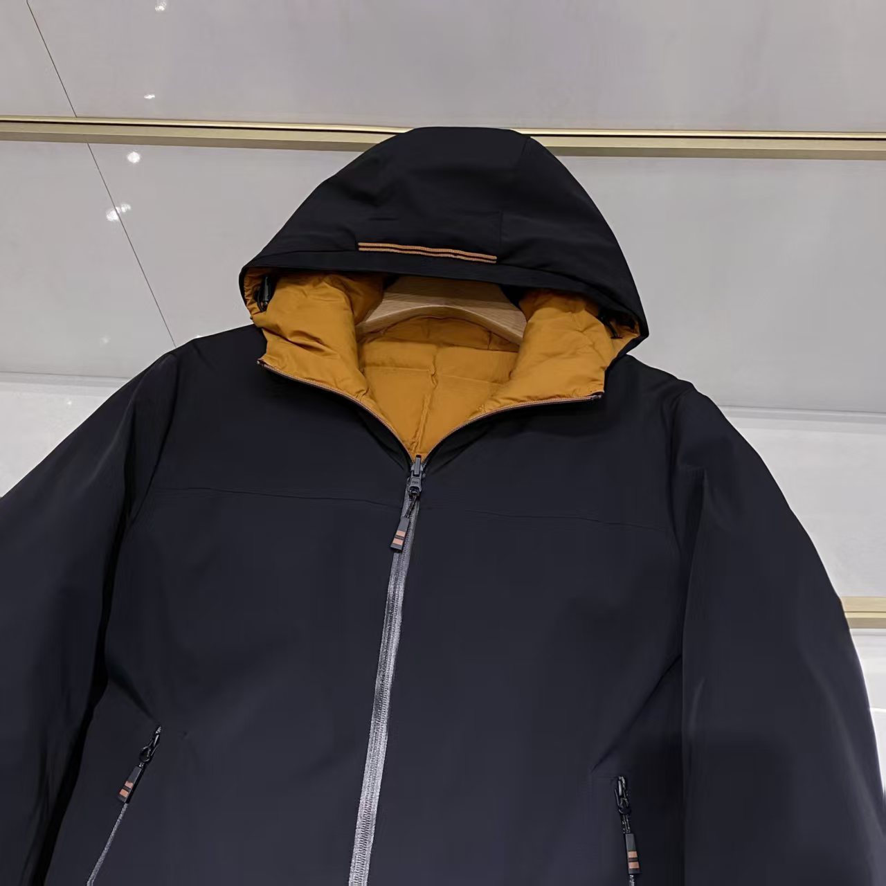 羽绒服 【冬季推荐】EZ家男士双面时尚款羽绒服：双面奢享，匠造冬日极致！在凛冽冬日，一件兼具保暖与格调的