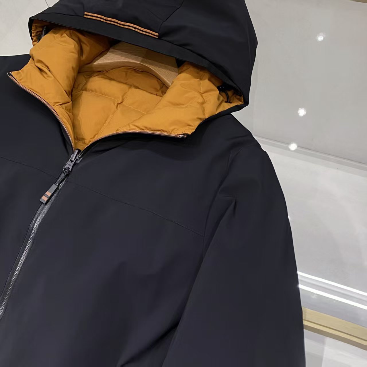 羽绒服 【冬季推荐】EZ家男士双面时尚款羽绒服：双面奢享，匠造冬日极致！在凛冽冬日，一件兼具保暖与格调的