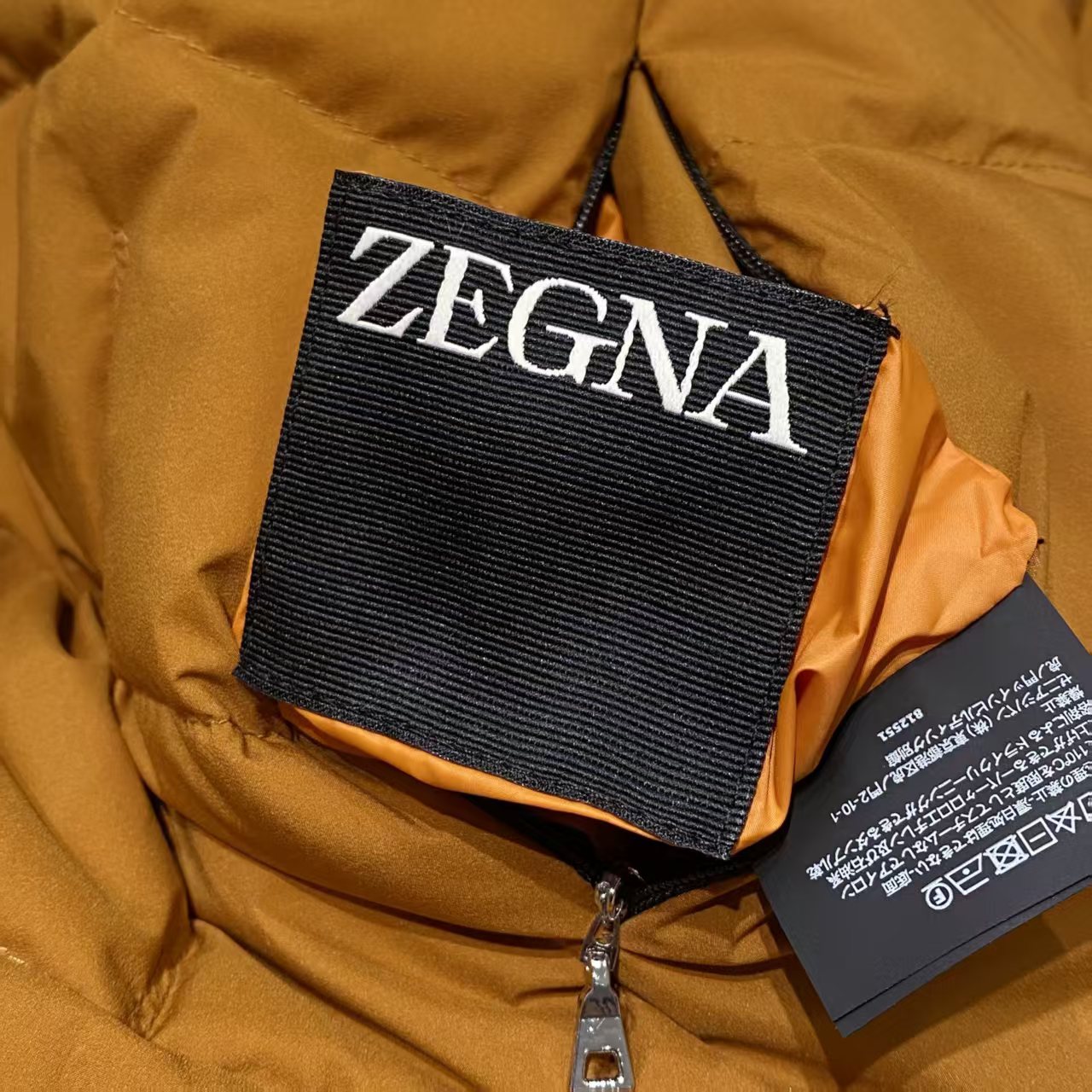 羽绒服 【冬季推荐】EZ家男士双面时尚款羽绒服：双面奢享，匠造冬日极致！在凛冽冬日，一件兼具保暖与格调的