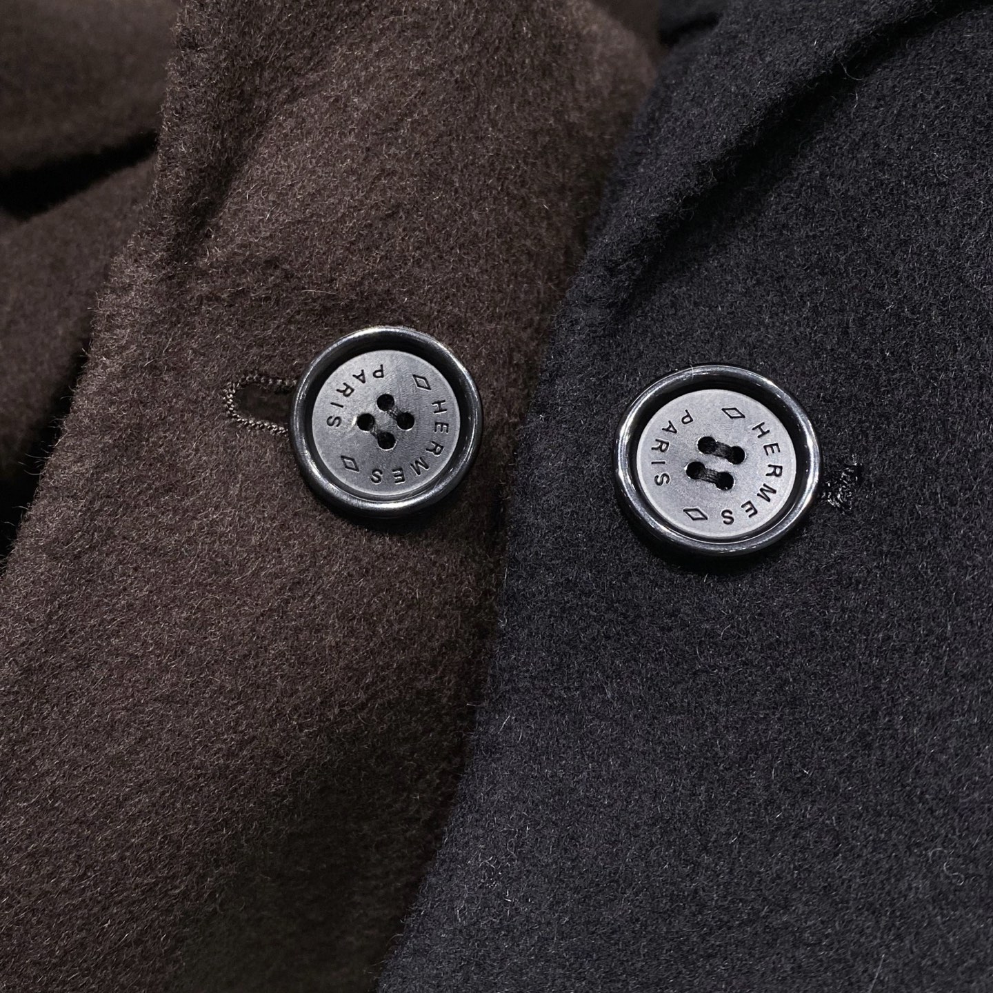 【典藏臻品】H家族男士25年秋冬最新羊绒羊毛混纺大衣臻品问世，时光与匠心的永恒对话！承袭百年工坊的皮革缝