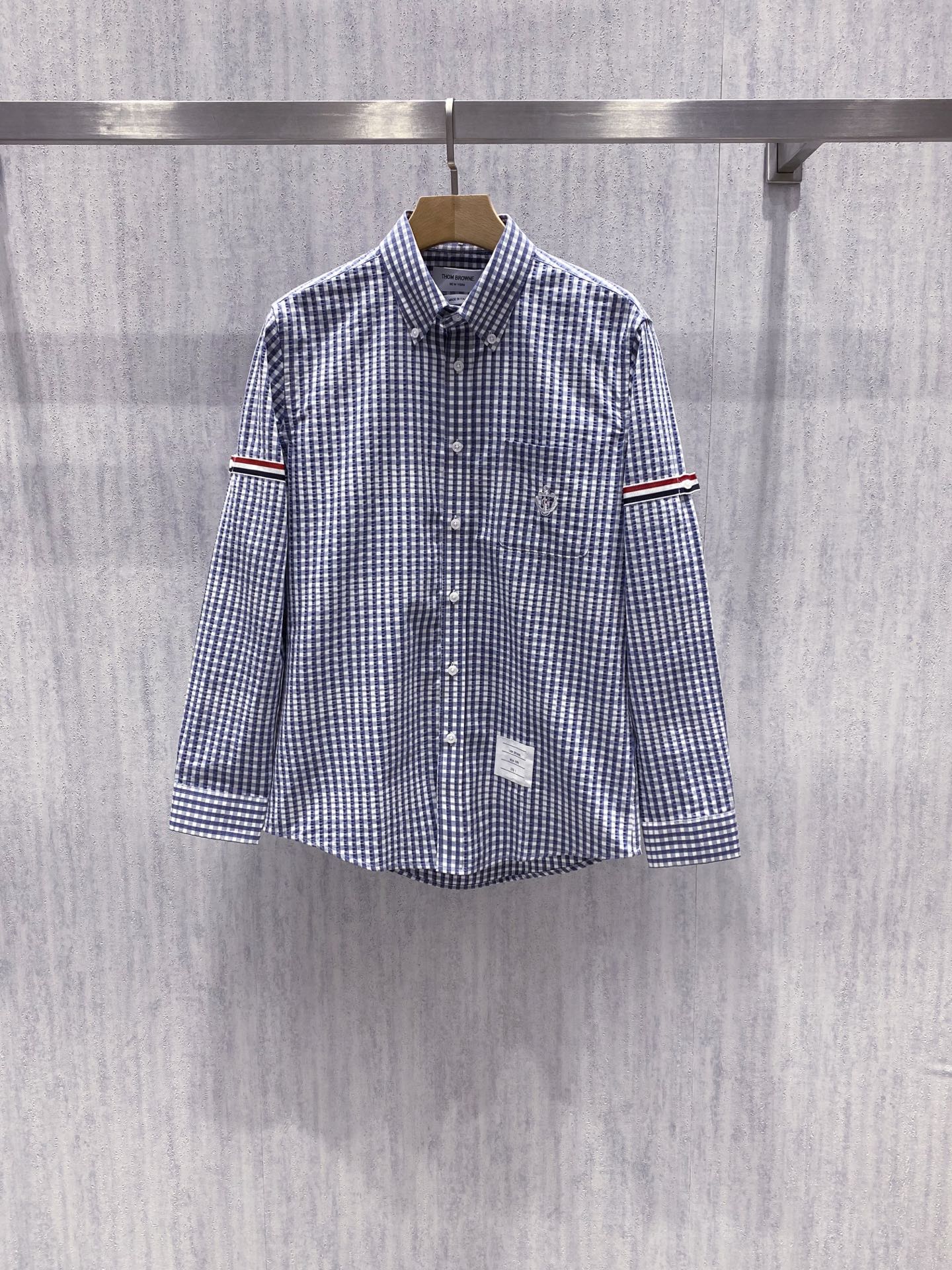 【典藏臻品】TB家男士最新格纹休闲长袖衬衫，26年春夏季秀场系列，明星级产物，在视觉方面相当出彩，颜值与