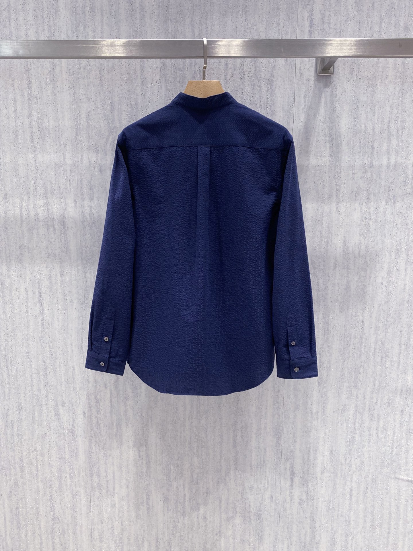 Alternative view of Shirt 09855