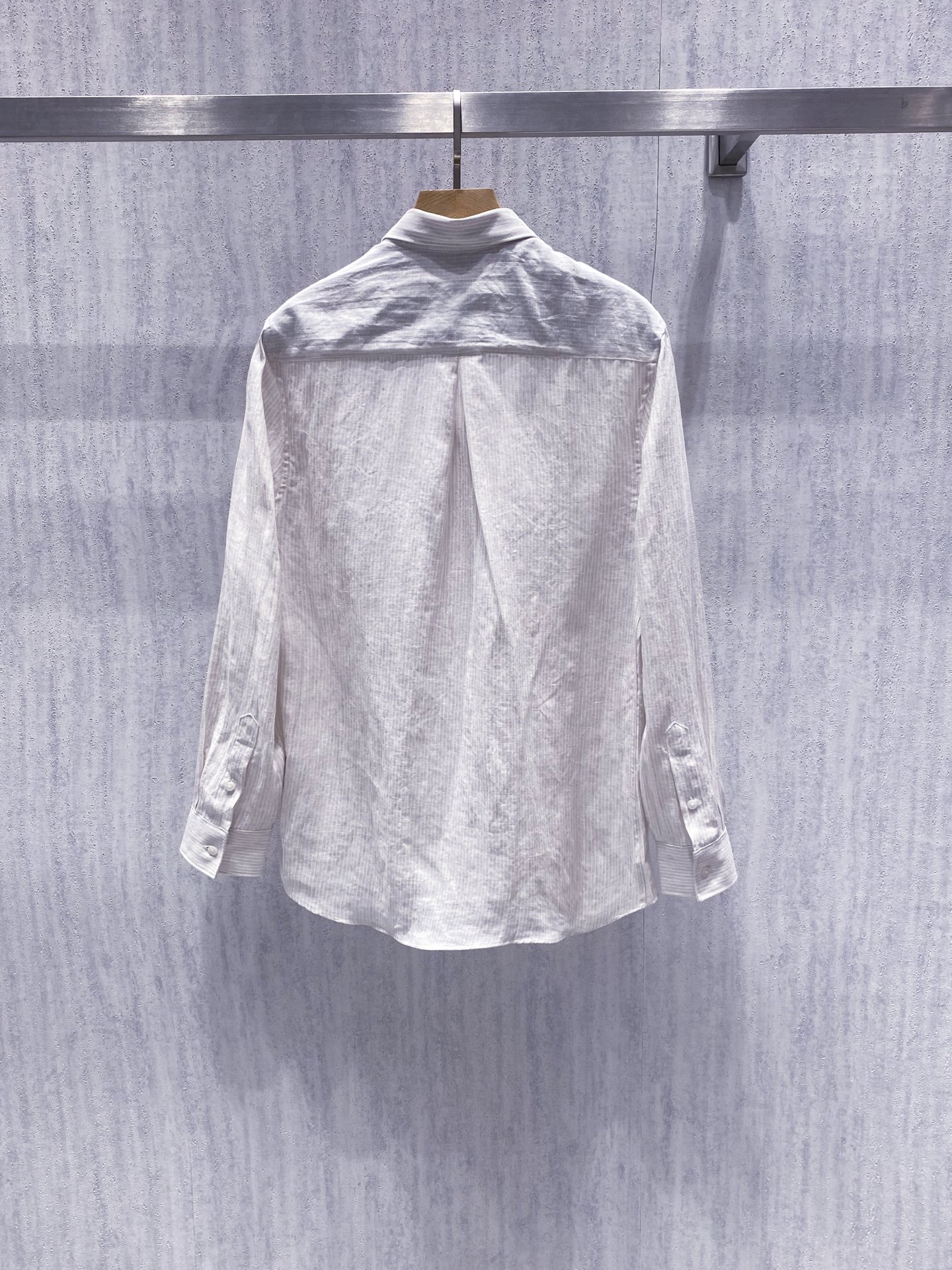Alternative view of Shirt 09853
