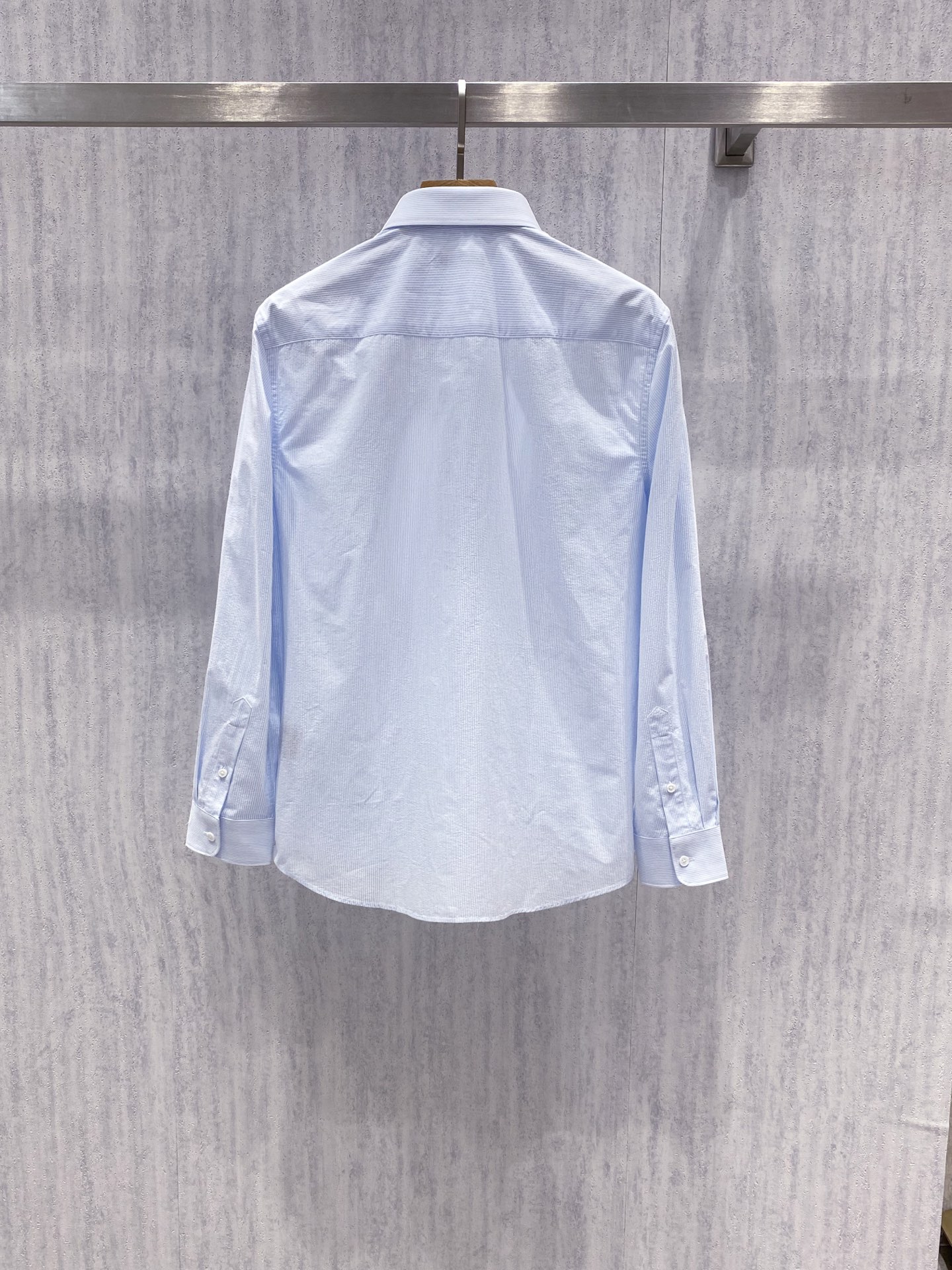 Alternative view of Shirt 09827