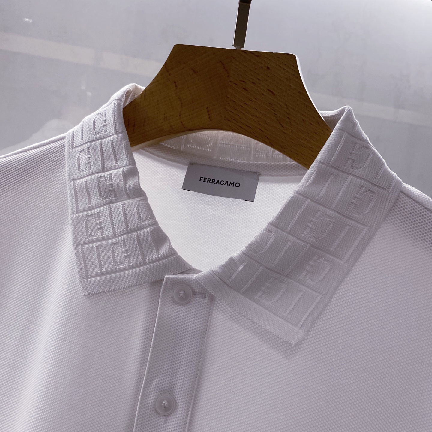 【典藏臻品】菲拉*慕家族男士经典商务休闲短袖POLO，26年夏季重磅新势力单品，雅致白、静谧蓝两色臻选，