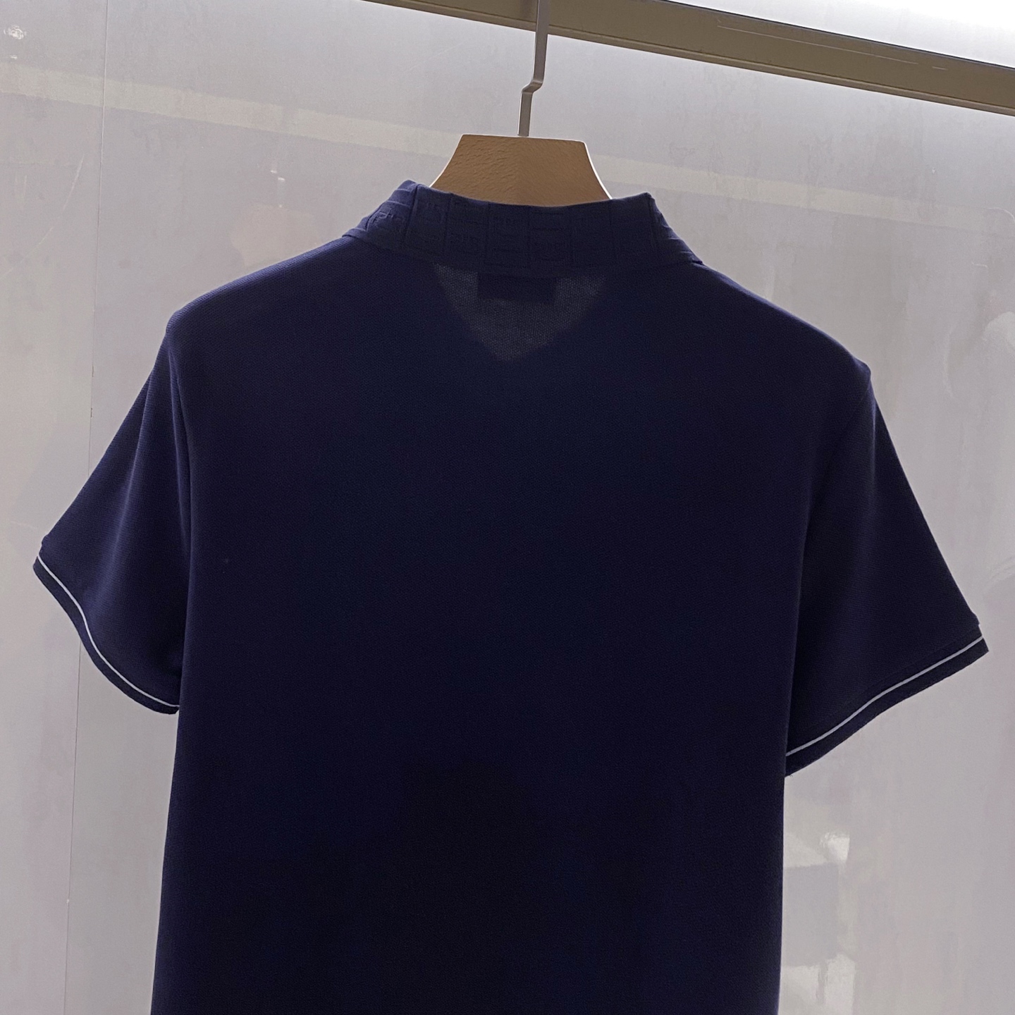 【典藏臻品】菲拉*慕家族男士经典商务休闲短袖POLO，26年夏季重磅新势力单品，雅致白、静谧蓝两色臻选，
