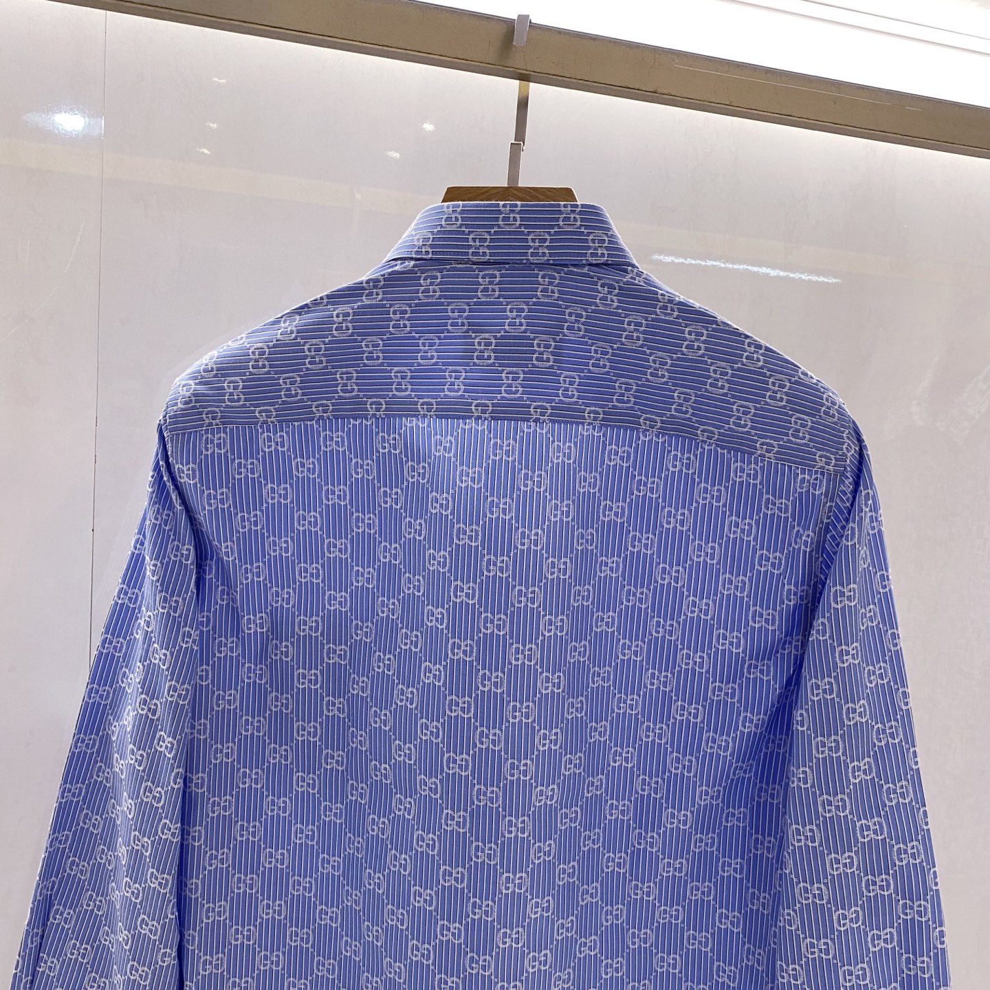 【新品】G家族经典提花双G长袖衬衫，香港贸易公司渠道，26秋冬季最火爆单品之一，各大网红博主新宠。   源自意大利佛罗伦