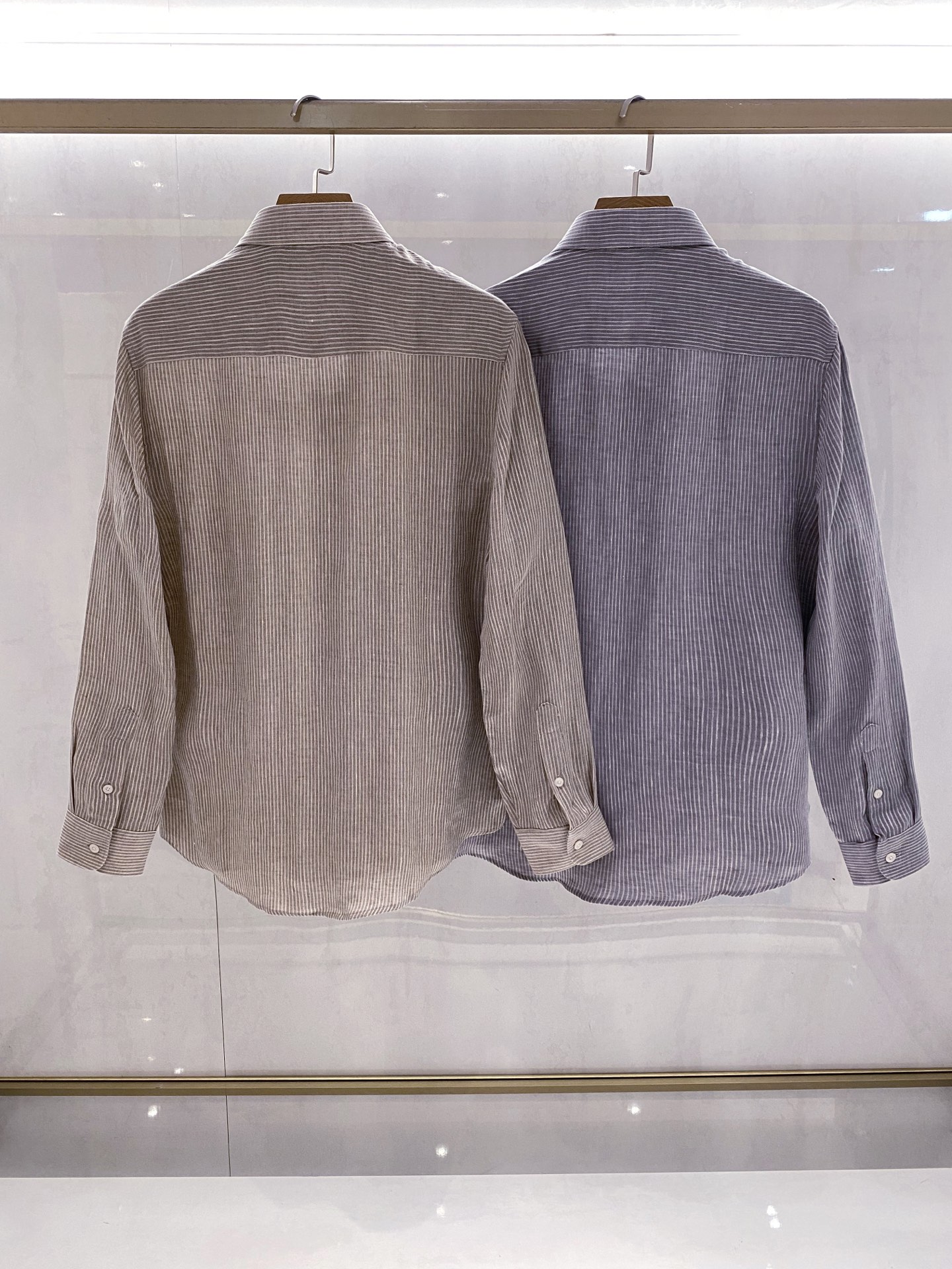 【典藏新品】BC家纯亚麻竖条纹衬衫，源自意大利殿堂级奢牌BC，主打人文轻奢意式格调，秉持匠心人本制衣理念，把意大利优雅休