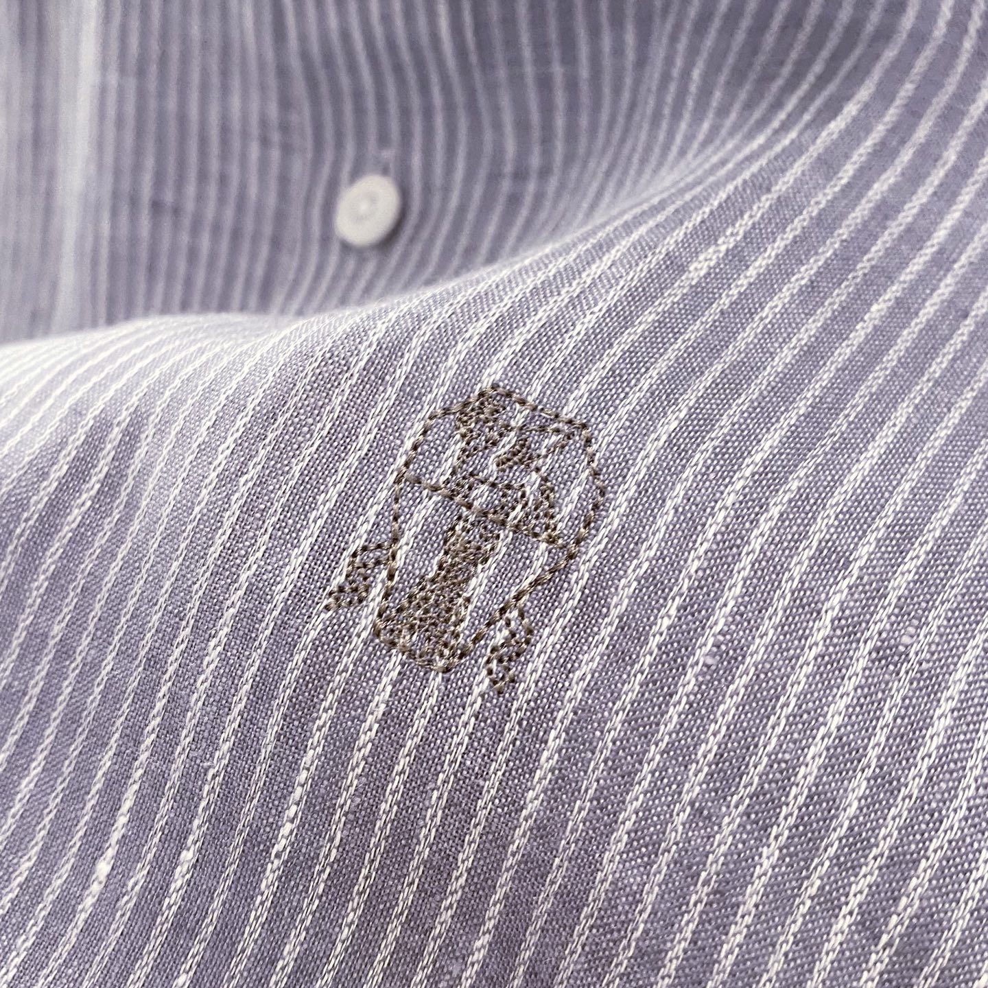 【典藏新品】BC家纯亚麻竖条纹衬衫，源自意大利殿堂级奢牌BC，主打人文轻奢意式格调，秉持匠心人本制衣理念，把意大利优雅休