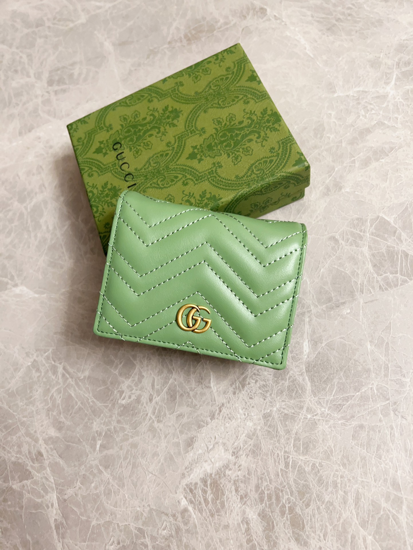 NO:671346,Gucci's latest avocado green ~ counter quality, top-quality original goods, real photos!  Model 466492, dimensions width 11X height 8X side width 2.5., Gucci wallet, gucci, wallets19860909Gucci最新牛油果绿～专柜品质,顶级原单货,实物实拍！型号466492,尺寸宽11X高8X侧宽2.5.,Gucci钱包,gucci,wallets,欧美剧