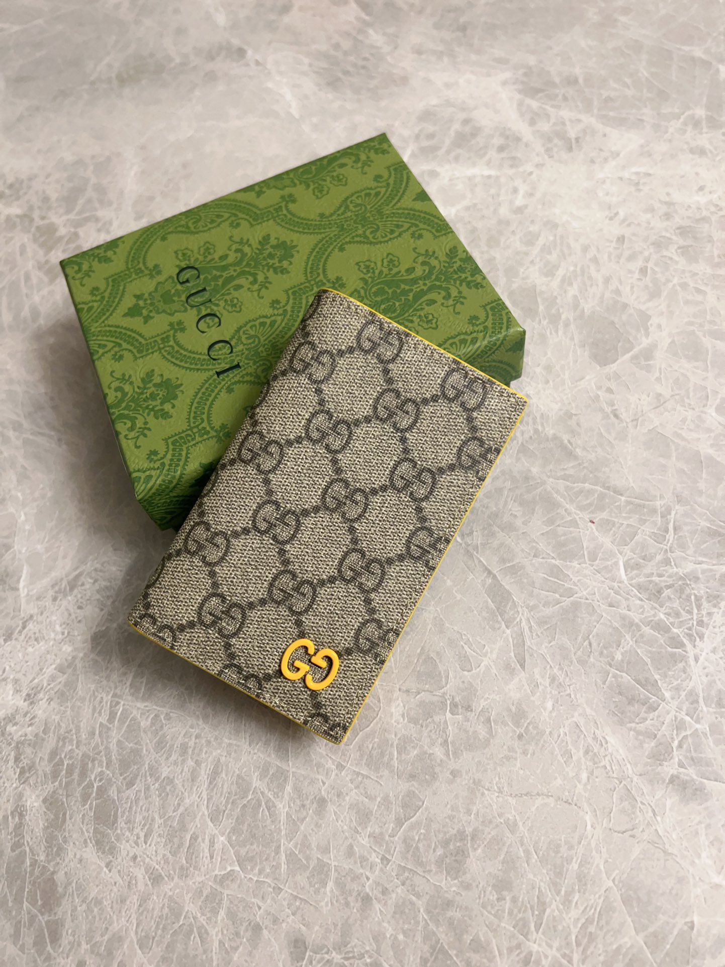 NO:673171,Counter quality, top-quality original goods, real photos!  768249 Brown blue, brown red, brown green, brown yellow, black PVC, brown black, shipped in six colors ~ size width 7.5x height 12, Gucci wallet, gucci, wallets19860909专柜品质,顶级原单货,实物实拍！768249啡蓝 啡红 啡绿 啡黄 黑PVC 啡黑 六个颜出货～尺寸宽7.5x高12,,Gucci钱包,gucci,wallets,欧美剧