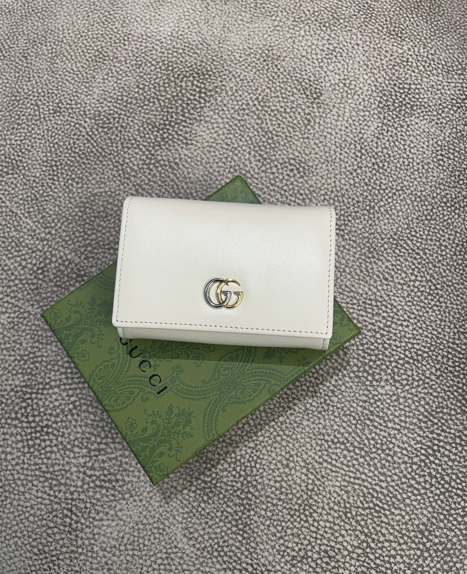 340🇮🇹🇮🇹Gucci 最新卡包原工厂小牛皮🦔🦔缀饰双色调经典双G标识