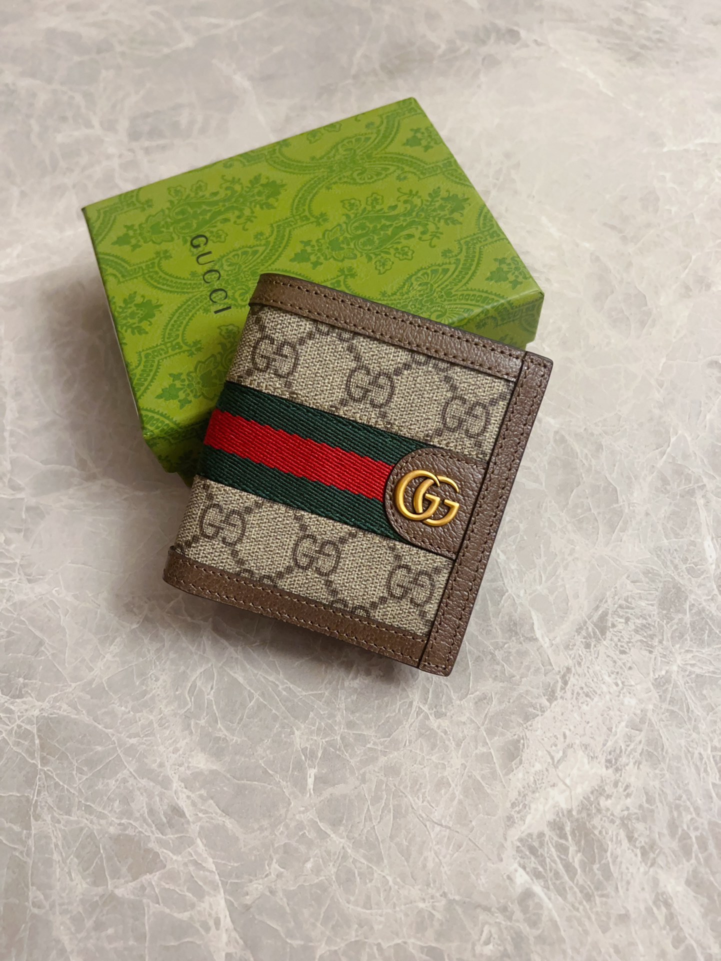 NO:741156,GucciO's latest phidia series mid-length wallet bag, Ophidia series items have endless retro feelings. Gray GG Supreme canvas, gray cowhide piping, palladium tone accessories Double G Model 732016 Size 10x 10cm Color brown/pvc., Gucci wallet, gucci, wallets, cowhide19860909GucciO最新phidia系列中长钱夹包,Ophidia系列单品不息的复古情怀.灰色GG Supreme帆布,灰色牛皮滚边,钯金色调配件 双G 型号732016 尺寸10x 10cm 颜色啡色/pvc.,Gucci钱包,gucci,wallets,cowhide,欧美剧