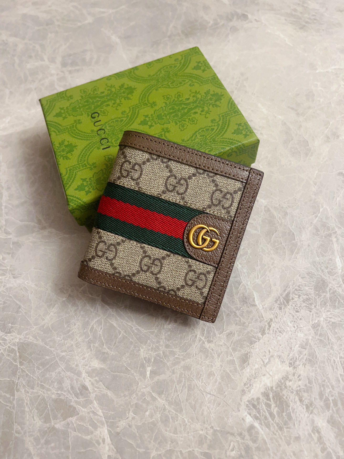 NO:674432,GucciO's latest phidia series mid-length wallet bag, Ophidia series items have endless retro feelings. Gray GG Supreme canvas, gray cowhide piping, palladium tone accessories Double G Model 732016 Size 10x 10cm Color brown/pvc., Gucci wallet, gucci, wallets, cowhide19860909GucciO最新phidia系列中长钱夹包,Ophidia系列单品不息的复古情怀.灰色GG Supreme帆布,灰色牛皮滚边,钯金色调配件 双G 型号732016 尺寸10x 10cm 颜色啡色/pvc.,Gucci钱包,gucci,wallets,cowhide,欧美剧