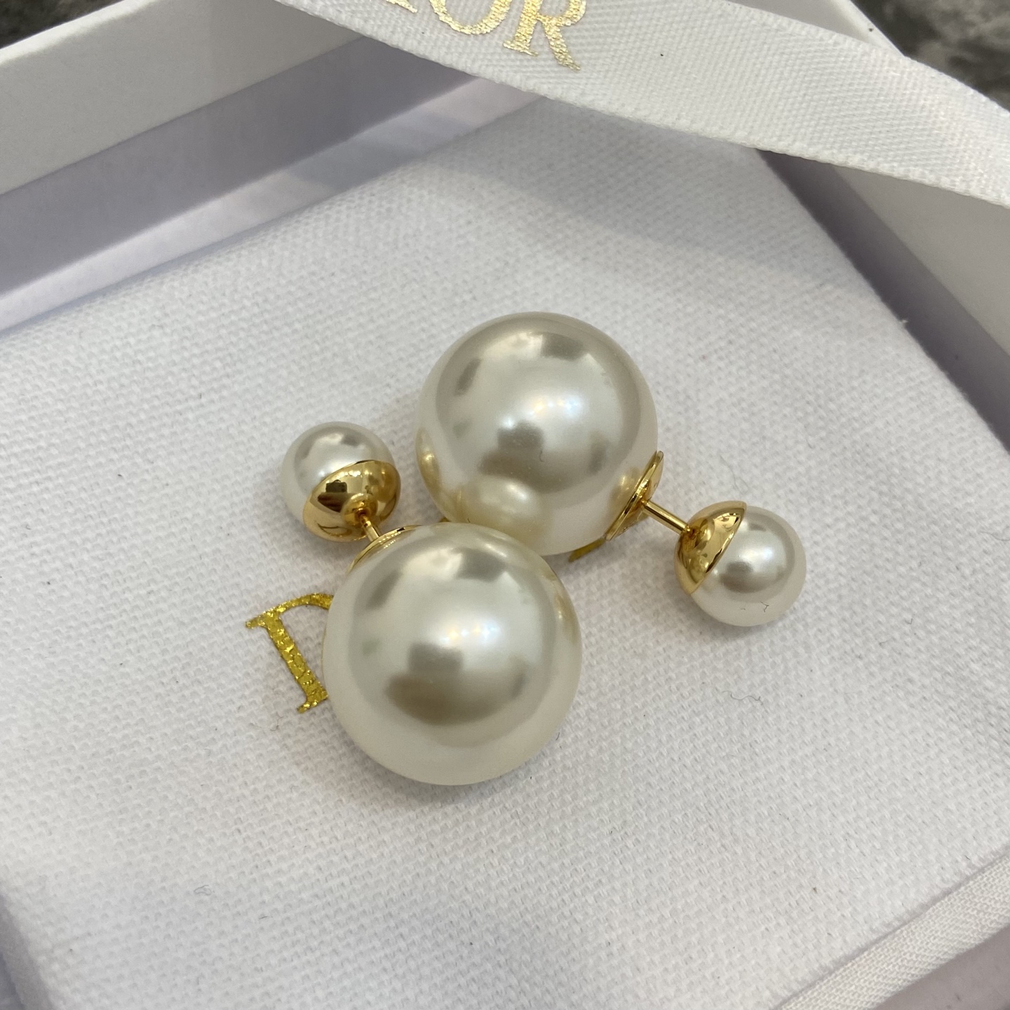 【DE0139】 【DI@R pendientes de perlas grandes y pequeñas】 las perlas son de cristal de Swarovski, proporciones de detalle…
