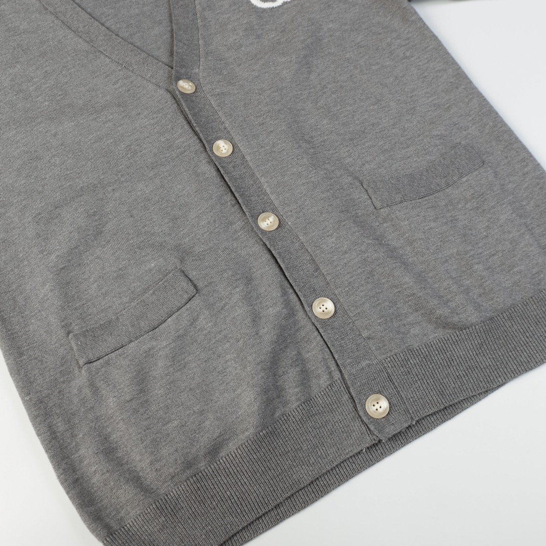 FG Wool Blend Embroidered Long-Sleeve Sweater by GUCCI – Grey, Sizes S-M-L - 图片 5