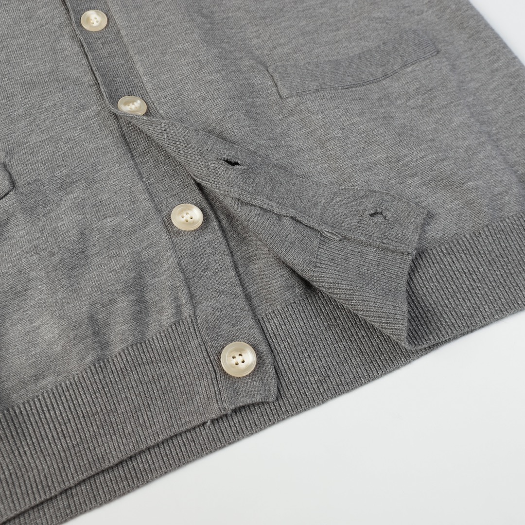 FG Wool Blend Embroidered Long-Sleeve Sweater by GUCCI – Grey, Sizes S-M-L - 图片 6