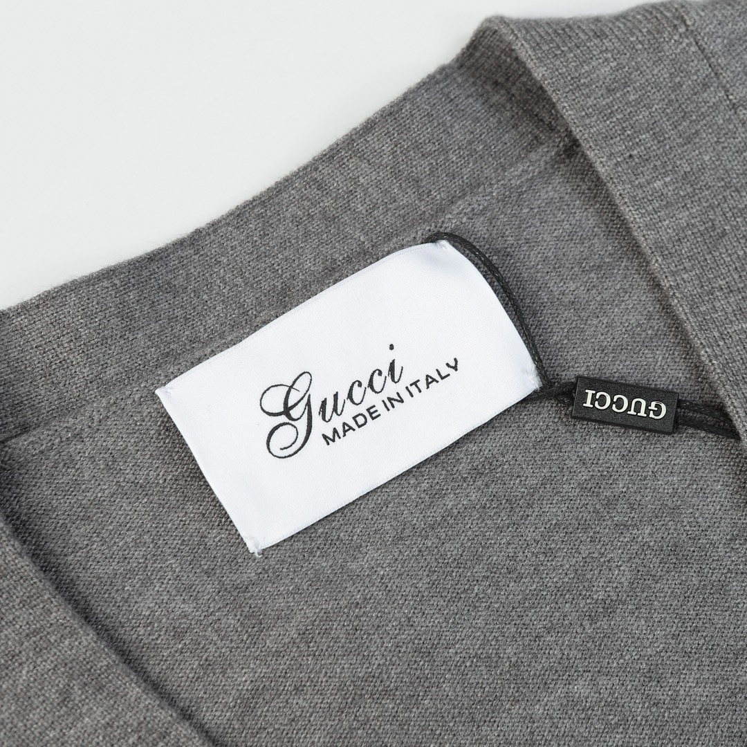FG Wool Blend Embroidered Long-Sleeve Sweater by GUCCI – Grey, Sizes S-M-L - 图片 3