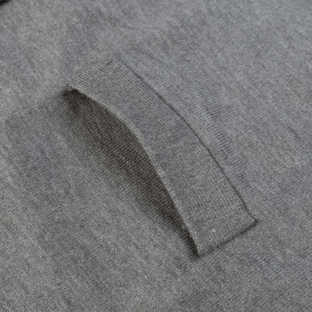 FG Wool Blend Embroidered Long-Sleeve Sweater by GUCCI – Grey, Sizes S-M-L - 图片 8