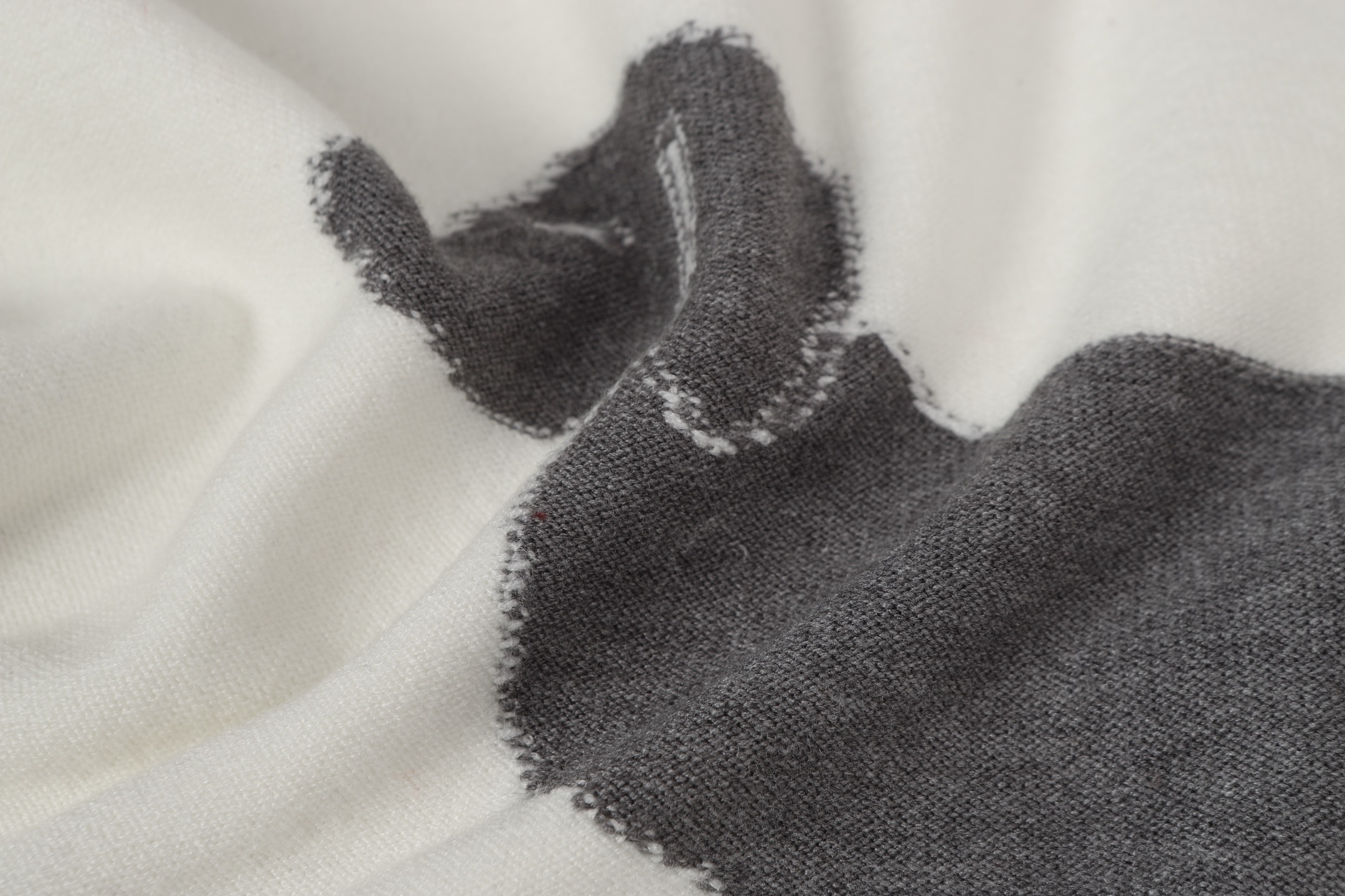 Thom Browne Crewneck Long Sleeve Sweater with Dog Print - Unisex White 6 i1755534340165 5295 0 4