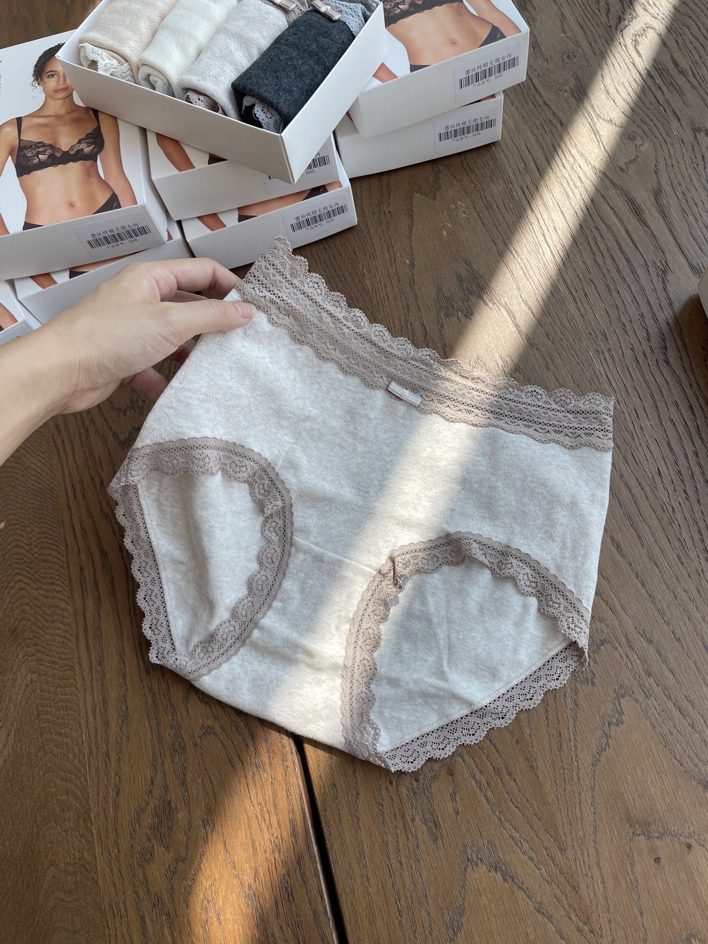 Crafted from exceptionally soft, intricately detailed lace designed to l - Comprehensive 2