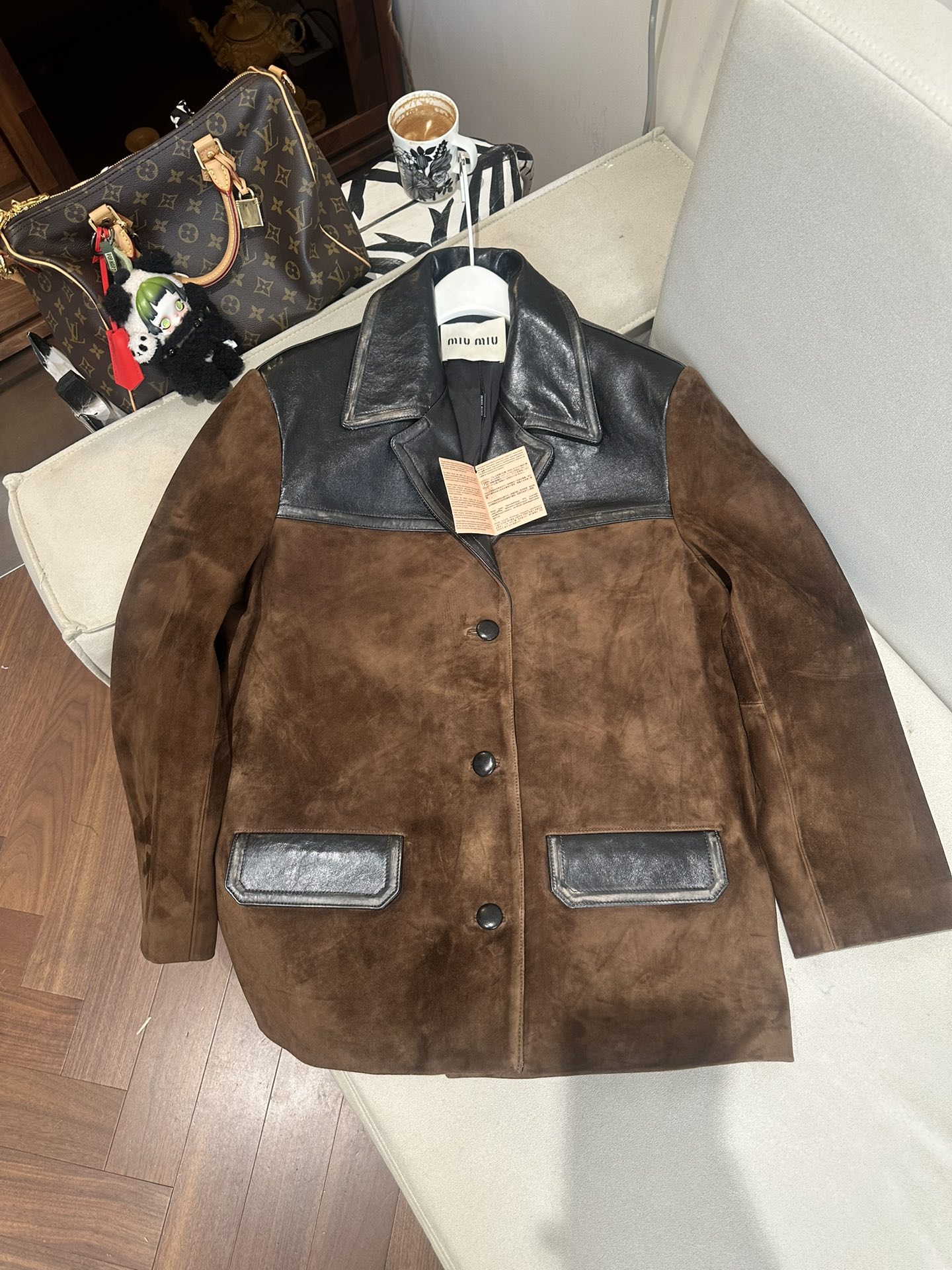 NO:892378,Miu Mi* Turkish imported goat suede suit top quality S-XL special size customization, Miu Miu-clothing, miumiu, business suit,19860909Miu Mi*土耳其进口山羊反绒面皮西装 顶级品质S-XL特殊码数定制,缪缪-服装,miumiu,business suit,,Women's clothing