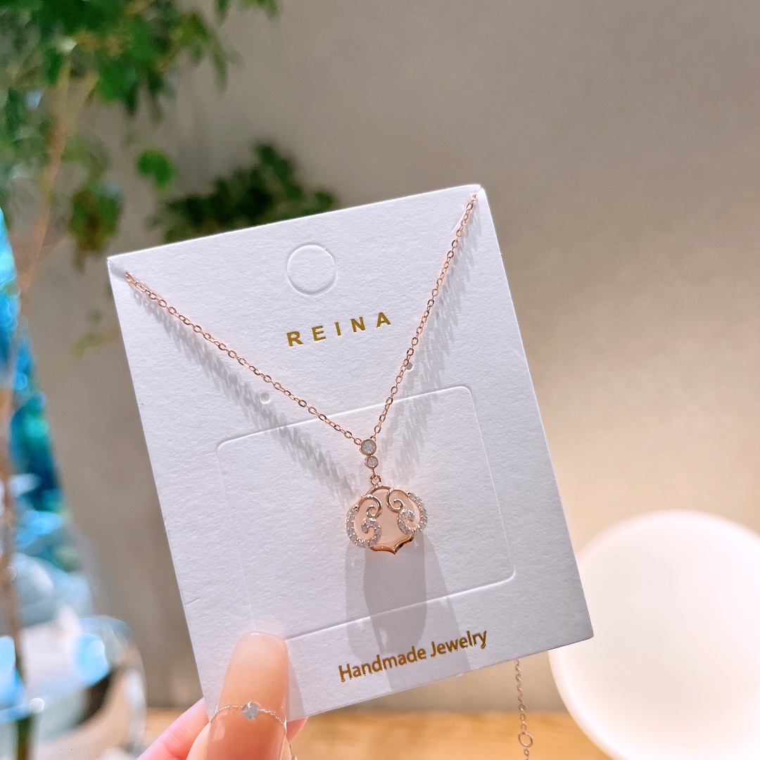 ガーリーアレルギー対応シルバーネックレスゴールド 通勤