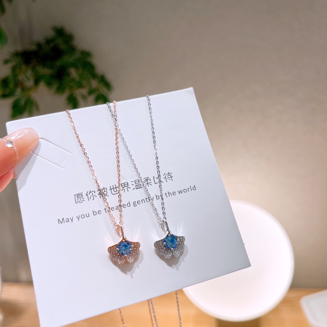 Low Allergy Silver Moissanite Necklace Chic Date Night Gold